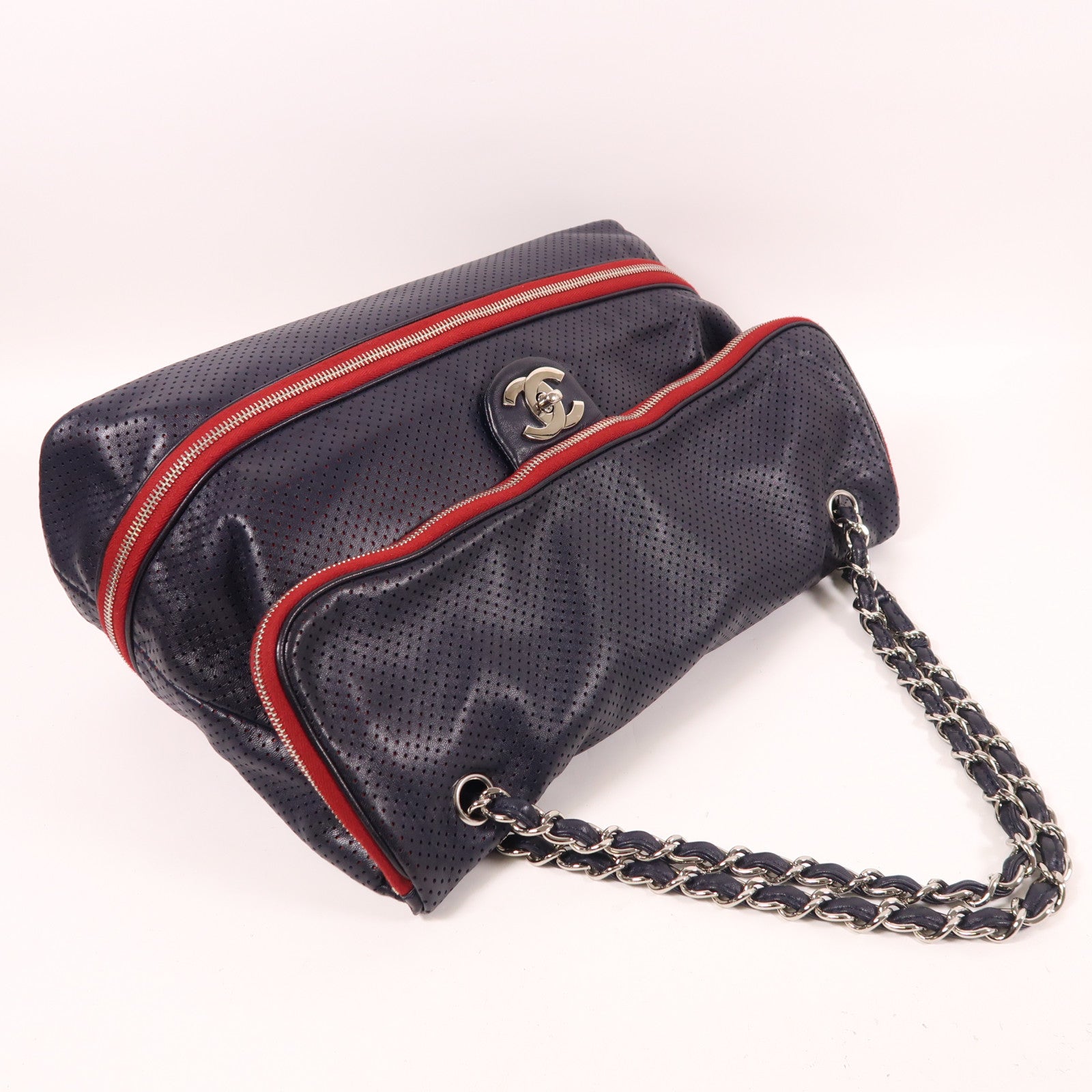 CHANEL 【激減優惠】牛皮皮革Chain Shoulder銀扣肩背袋