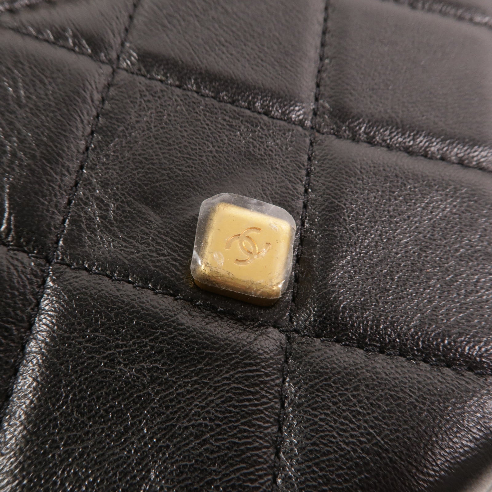 CHANEL 牛皮皮革Chain Shoulder鏈帶肩背袋