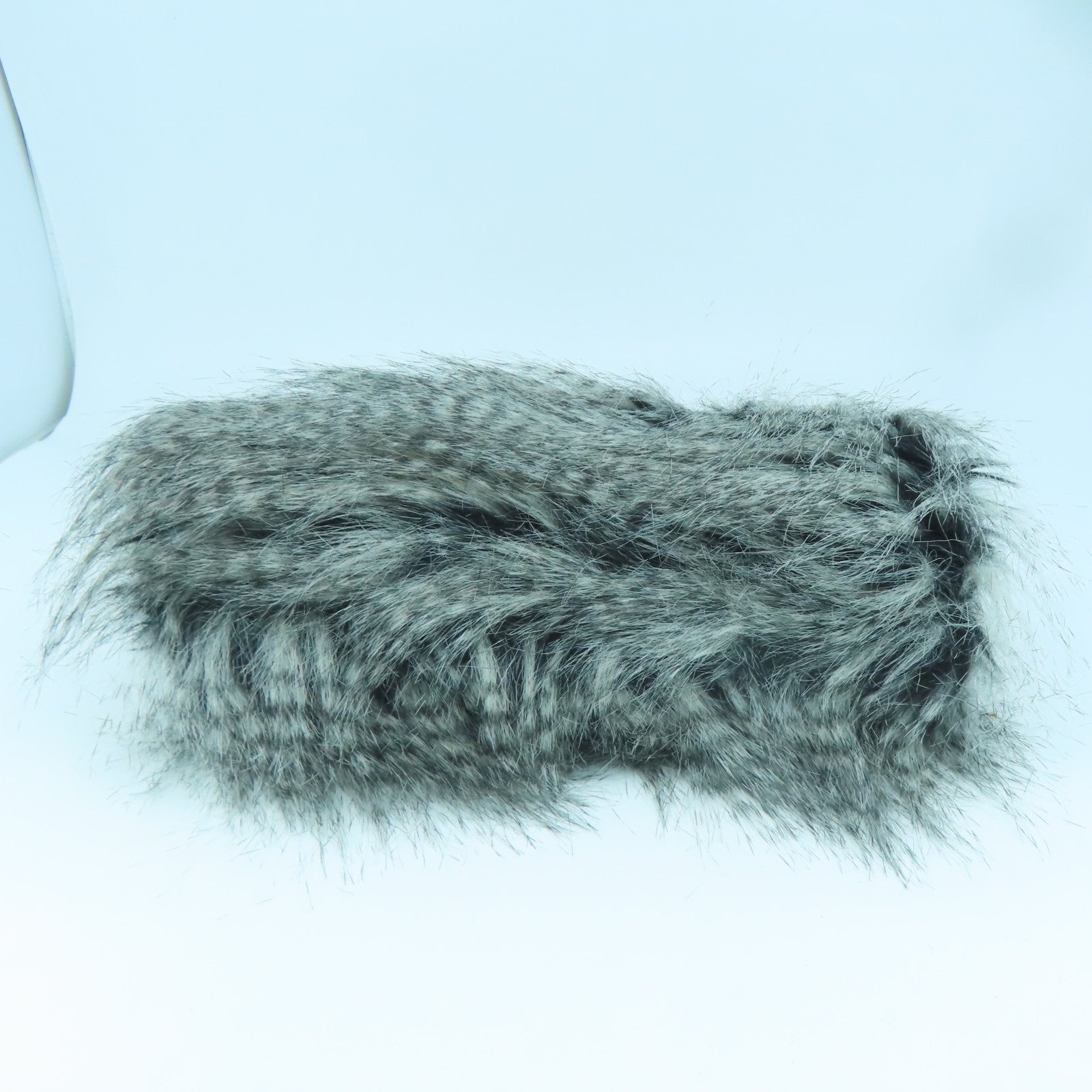 CHANEL Snakeskin Leather / Furry Clutch With Chain Silver Buckle Chain Shoulder Bag White