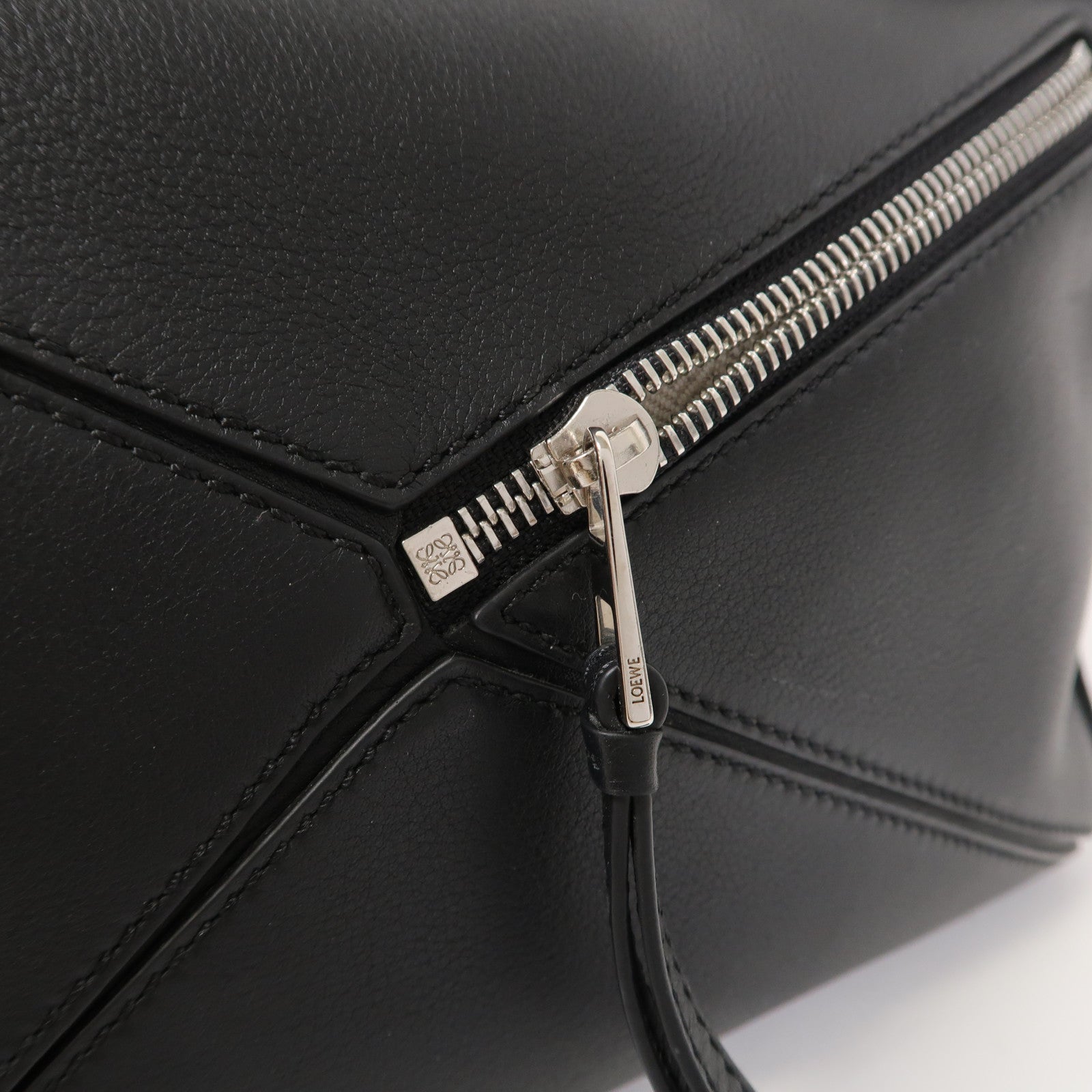 LOEWE 牛皮皮革Small Puzzle銀扣手挽肩背兩用袋黑色