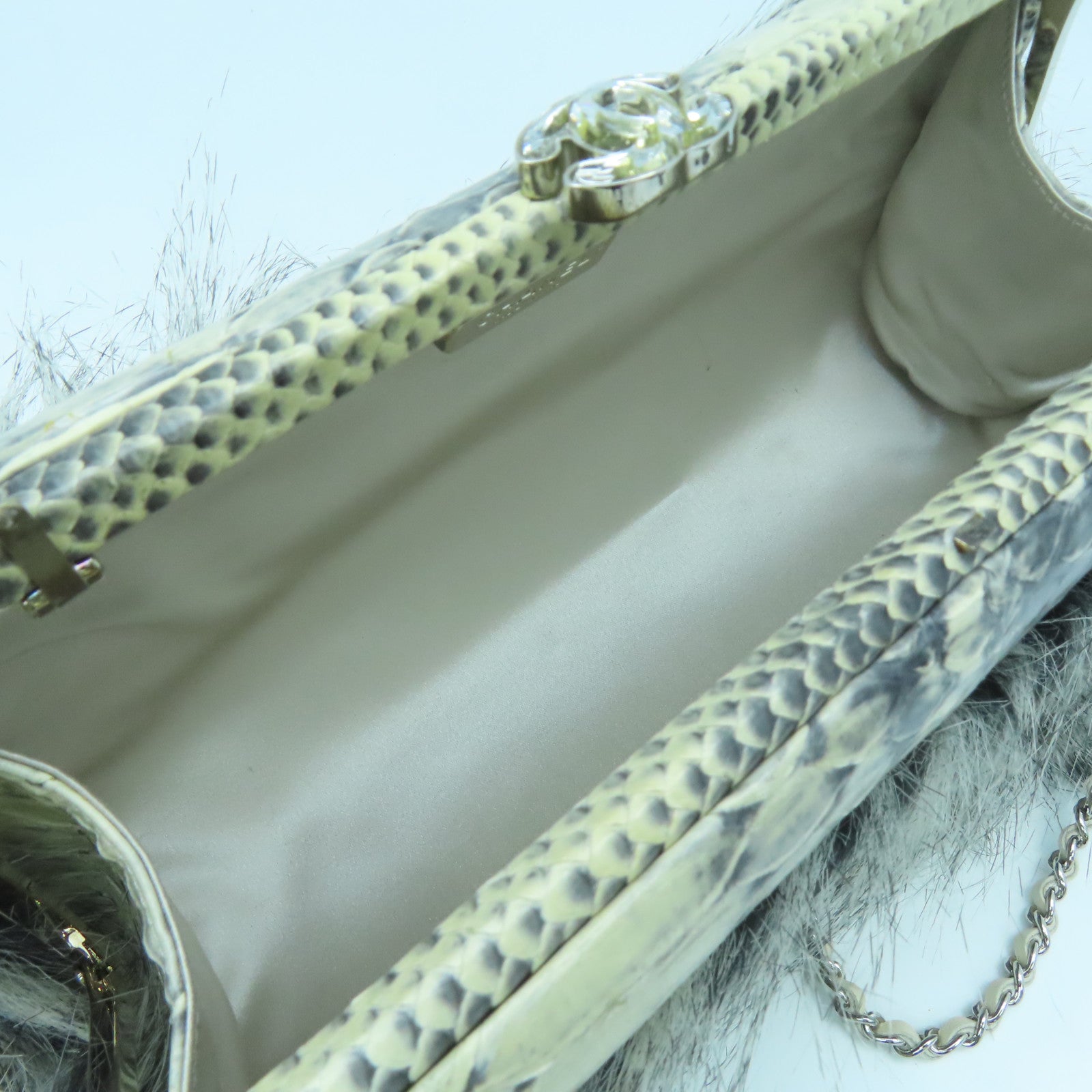 CHANEL Snakeskin Leather / Furry Clutch With Chain Silver Buckle Chain Shoulder Bag White
