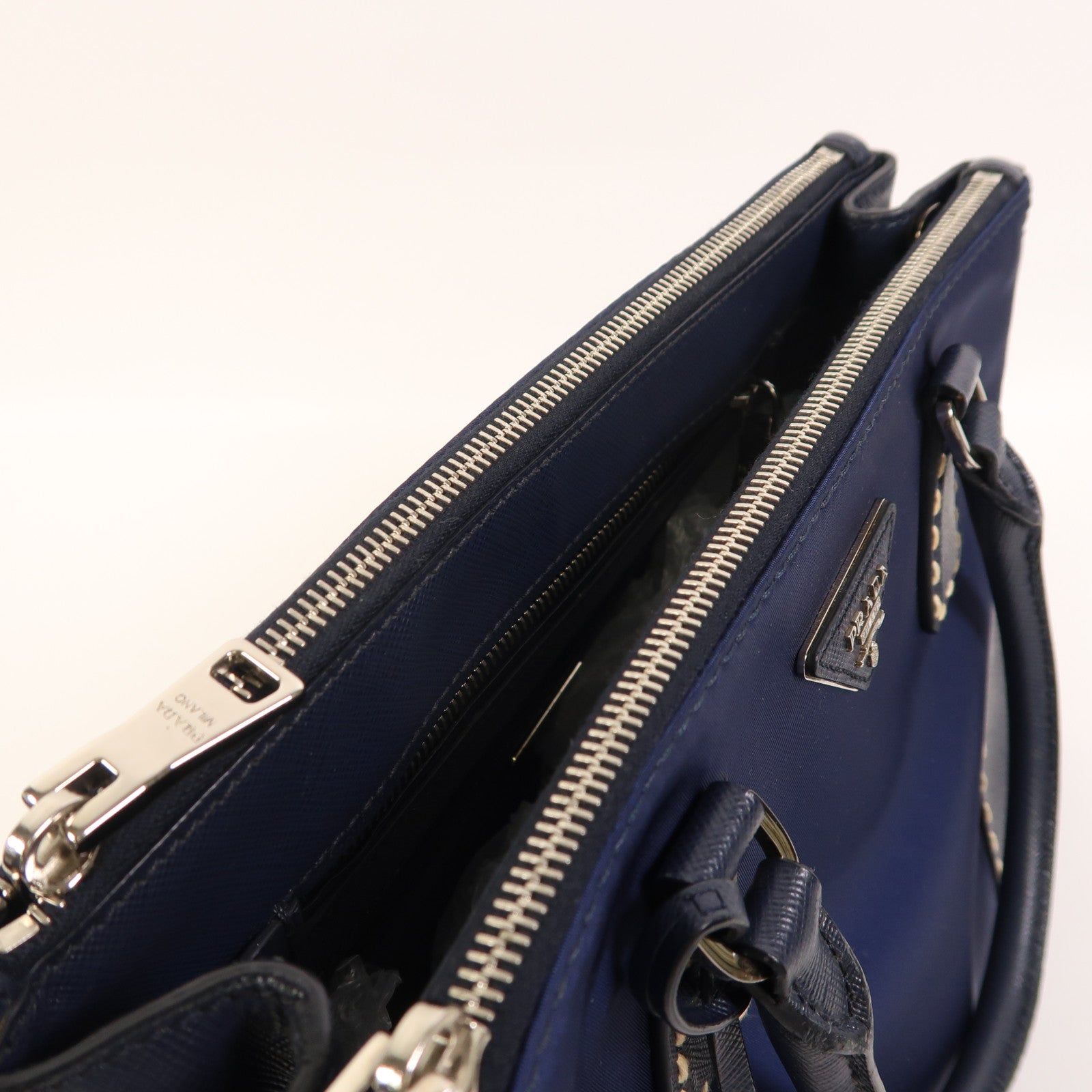 PRADA 尼龍/牛皮皮革2 Way Shoulder銀扣手挽肩背兩用袋