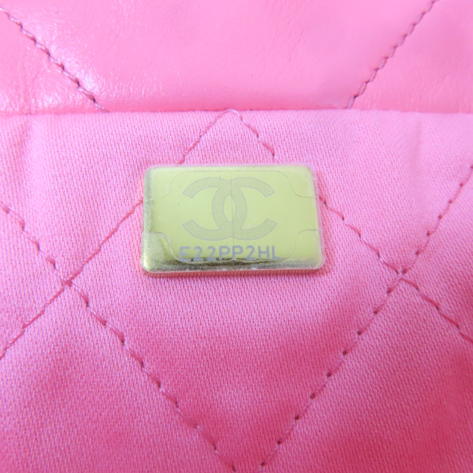 CHANEL 【激減優惠】菱格牛皮皮革C22 Small金扣鏈帶肩背袋粉紅色