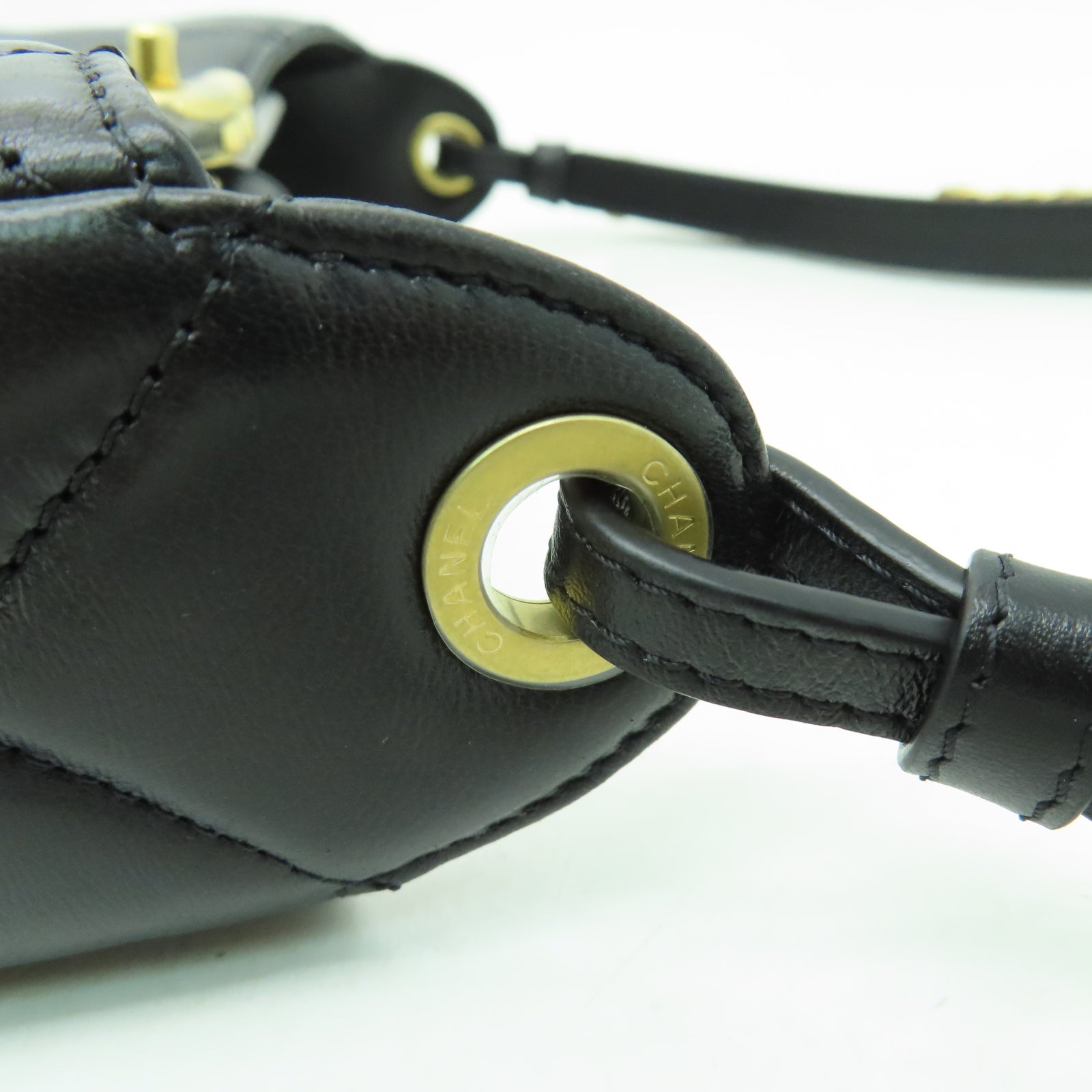 CHANEL 【激減優惠】菱格羊皮皮革Shoulder Bag金扣肩背袋黑色