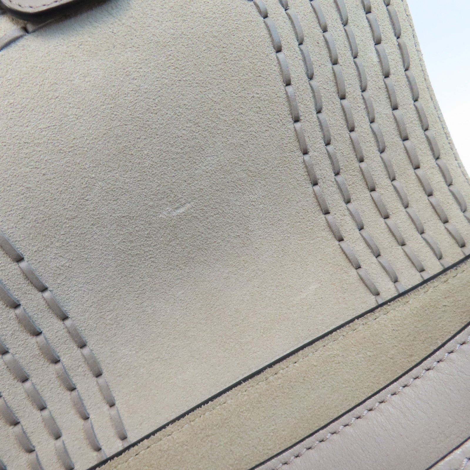Chloe 牛皮皮革Hudson Leather Crossbody Bag金扣肩背袋米色