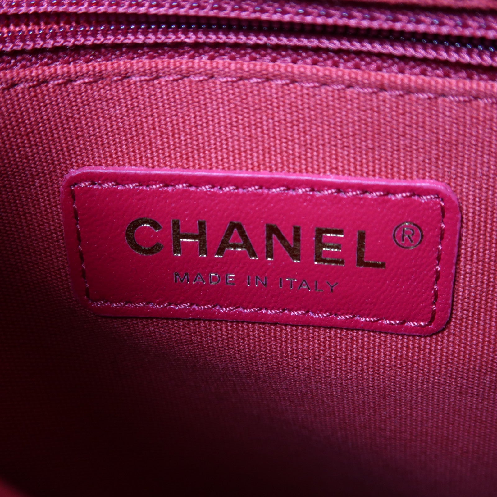 CHANEL 菱格牛皮皮革Chain Shoulder金扣鏈帶肩背袋黑色