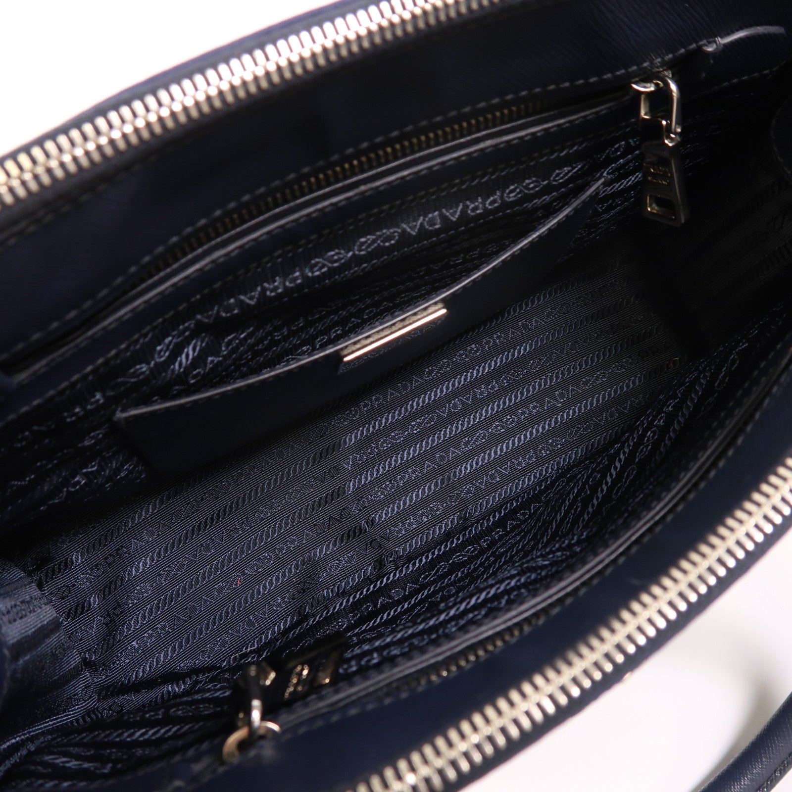 PRADA 尼龍/牛皮皮革2 Way Shoulder銀扣手挽肩背兩用袋