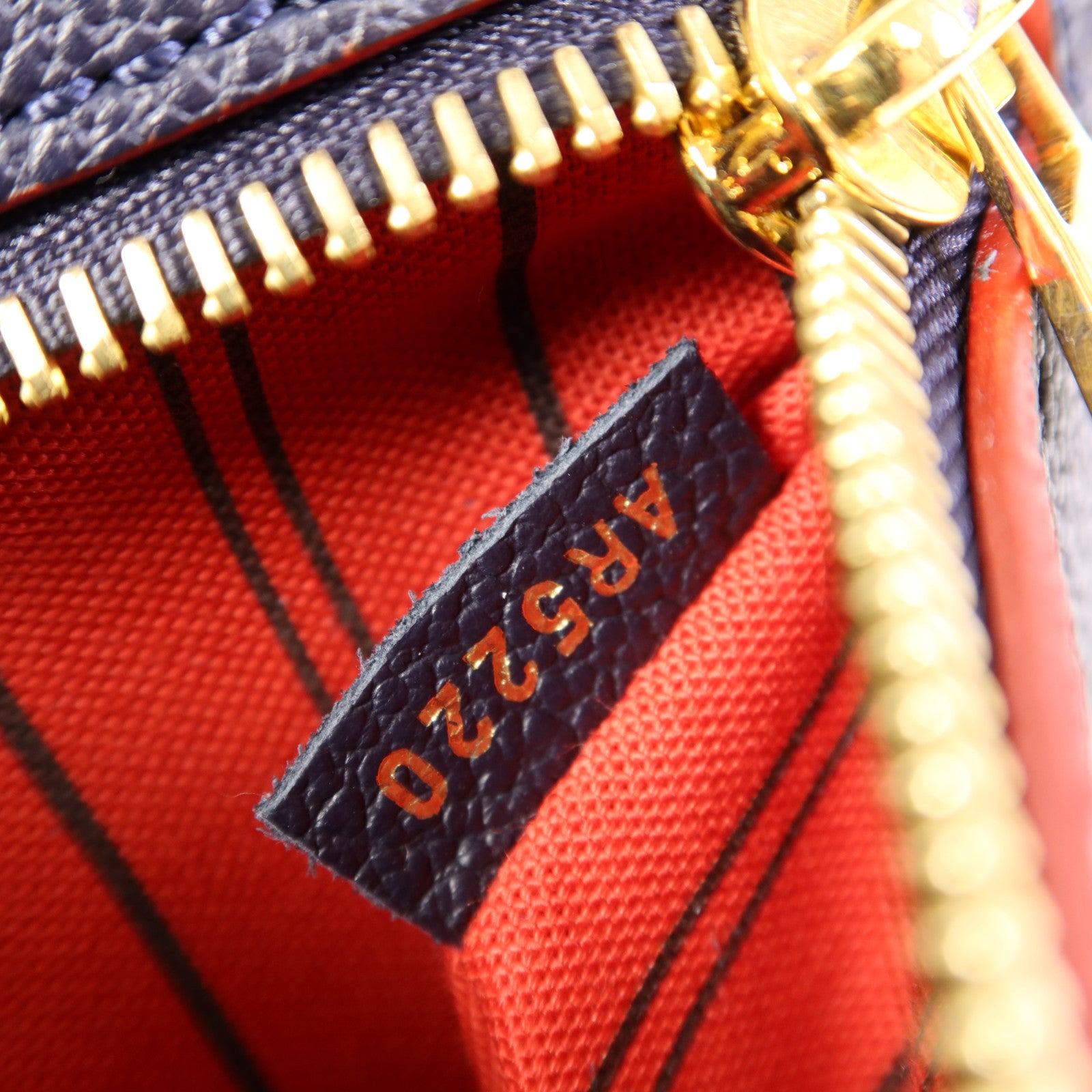 LOUIS VUITTON Monogram Empreinte Pochette Metis金扣手挽肩背兩用袋