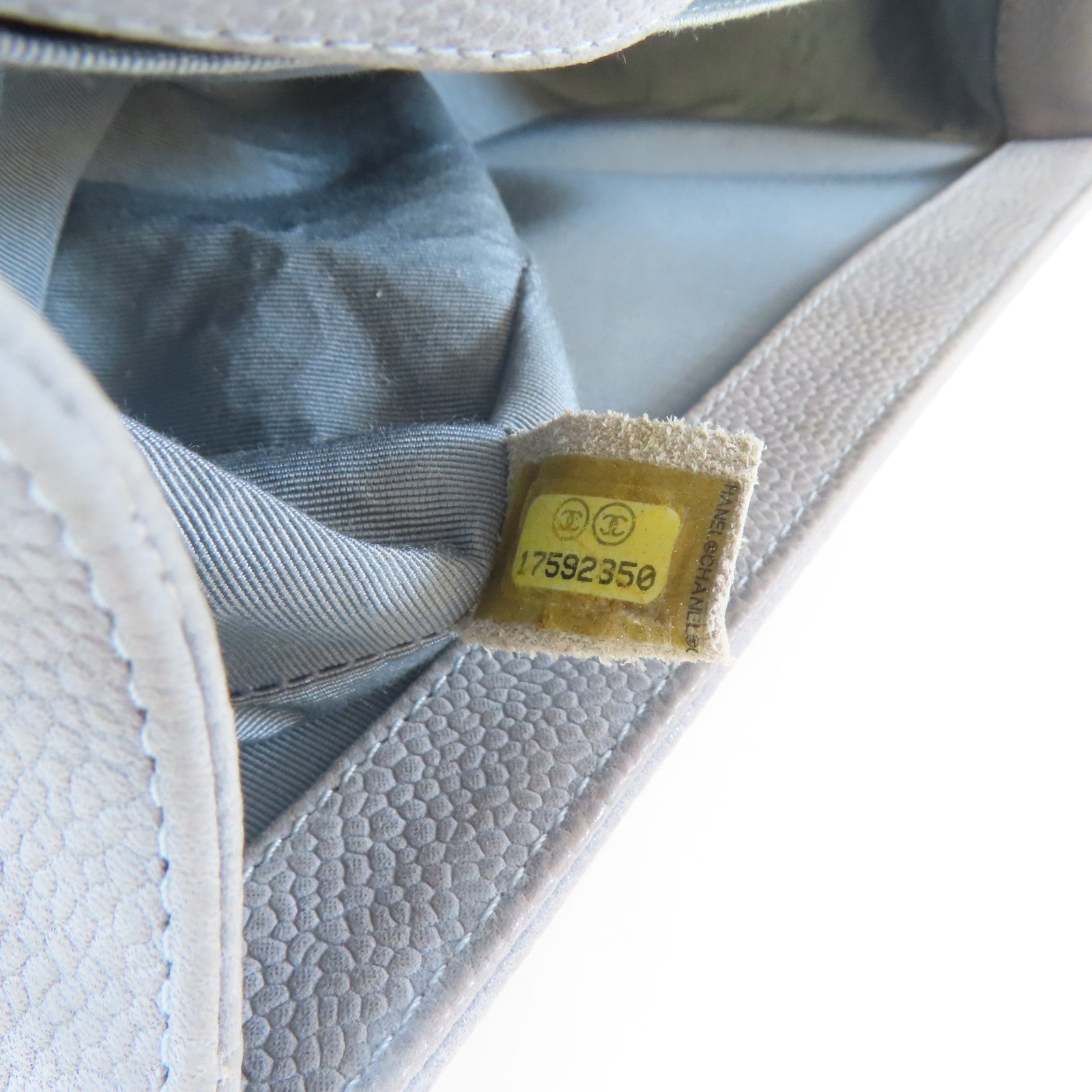 CHANEL 【激減優惠】菱格牛皮皮革Boy 25銀扣鏈帶肩背袋灰色