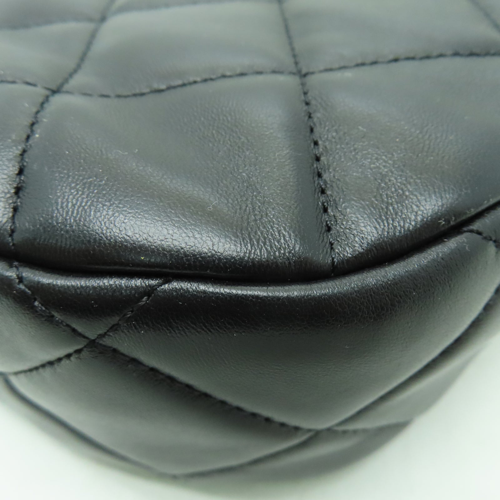 CHANEL 【激減優惠】菱格羊皮皮革Shoulder Bag金扣肩背袋黑色