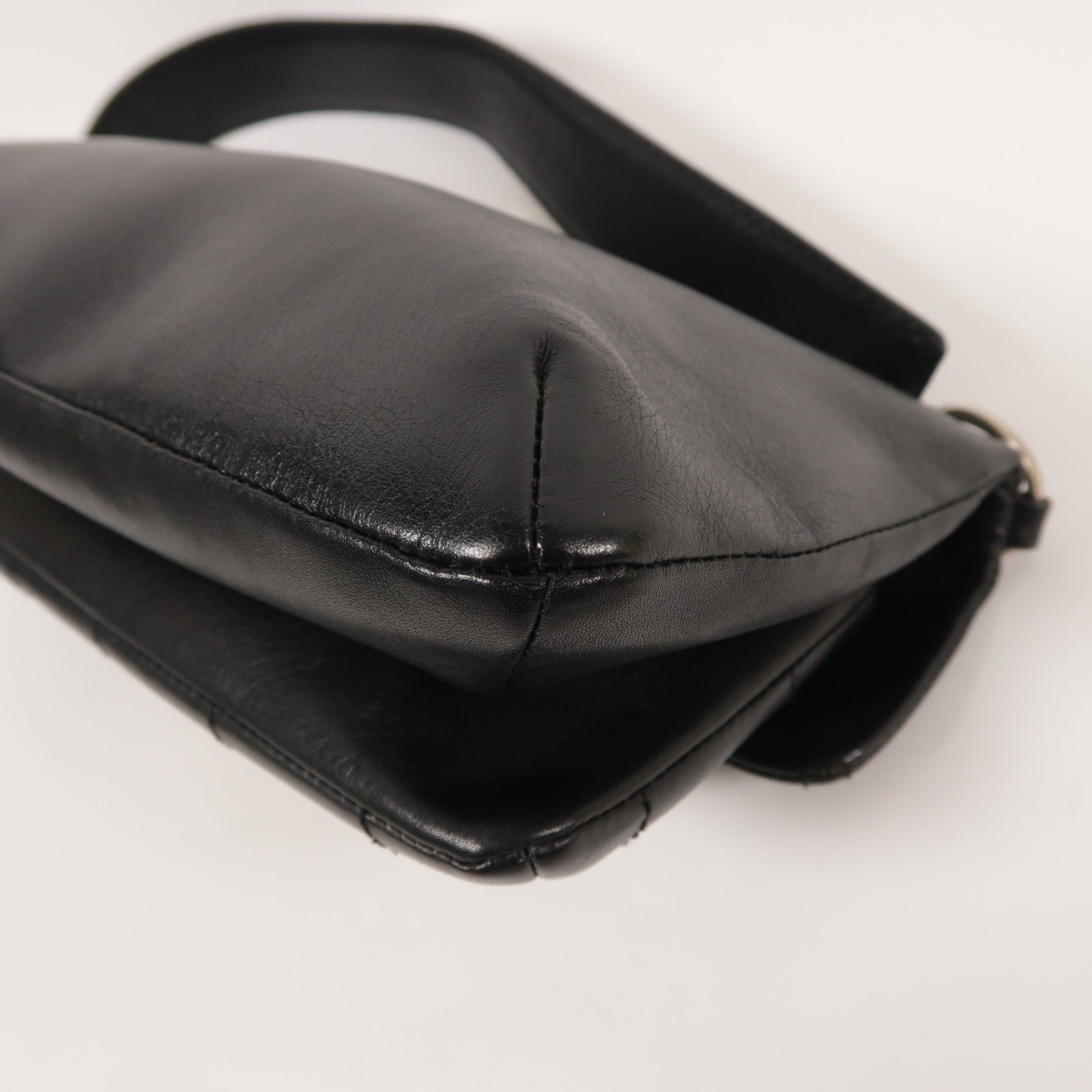 CHANEL 牛皮皮革2.55 Shoulder Bag銀扣肩背袋