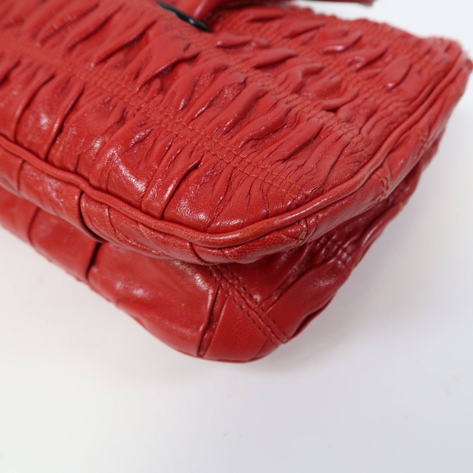 PRADA 牛皮皮革Hand Bag金扣手挽袋紅色