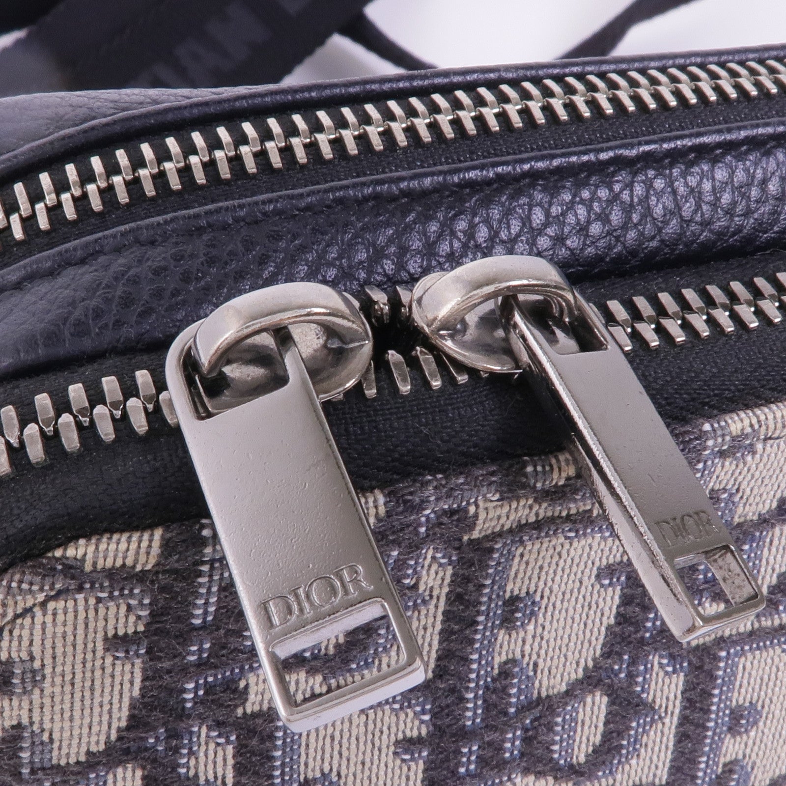 Dior 帆布Shoulder Bag銀扣肩背袋
