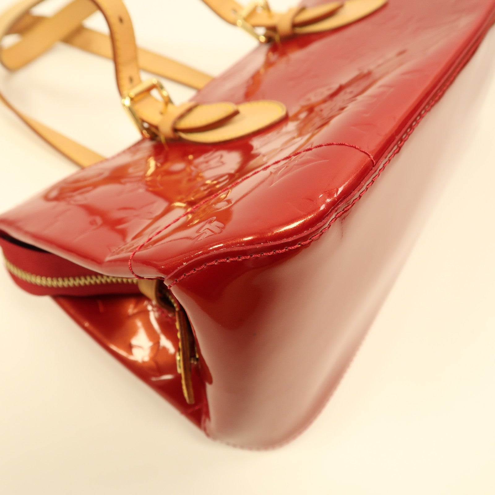 LOUIS VUITTON Monogram Vernis Rosewood Avenne金扣手挽袋紅色