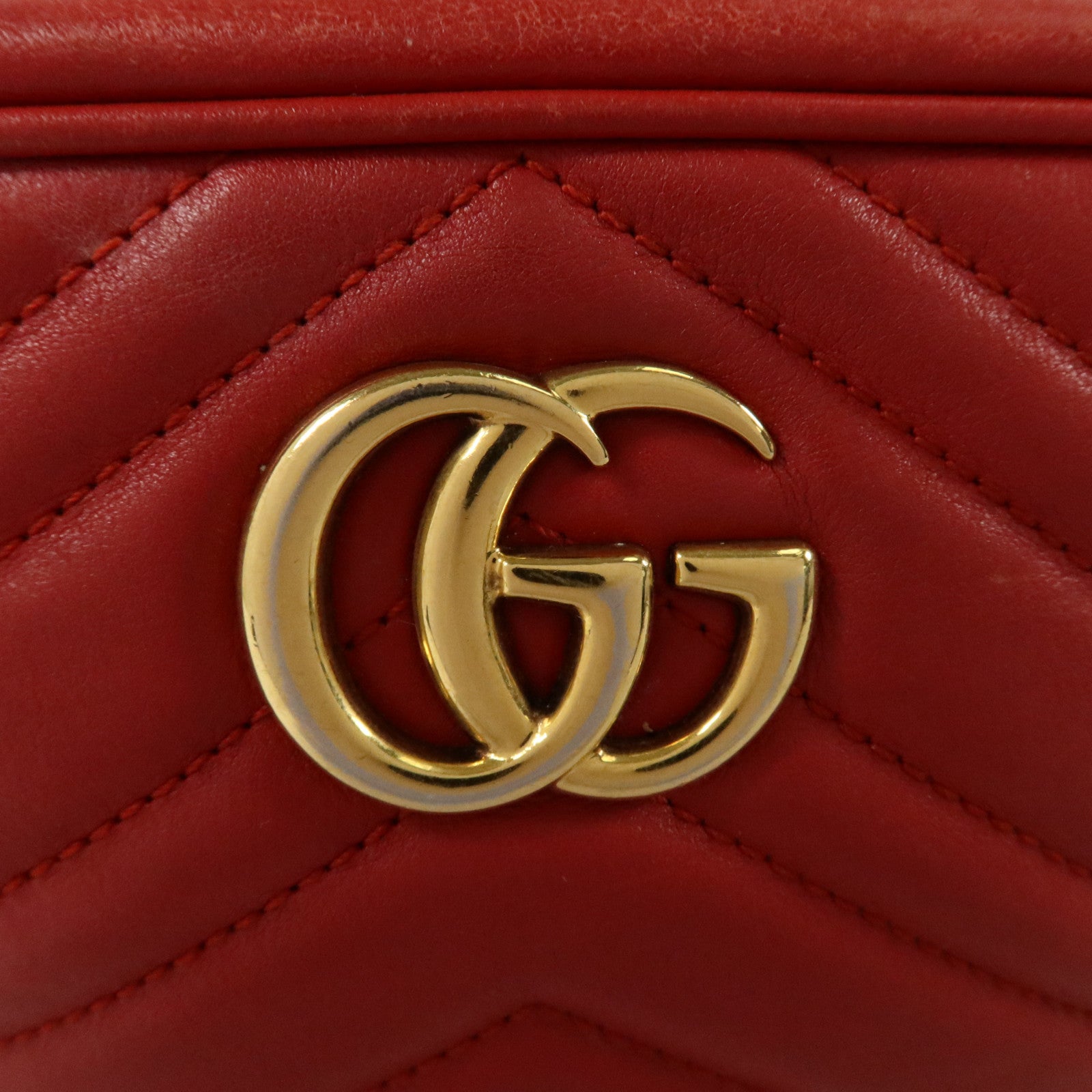 GUCCI 牛皮皮革GG Marmont金扣肩背袋