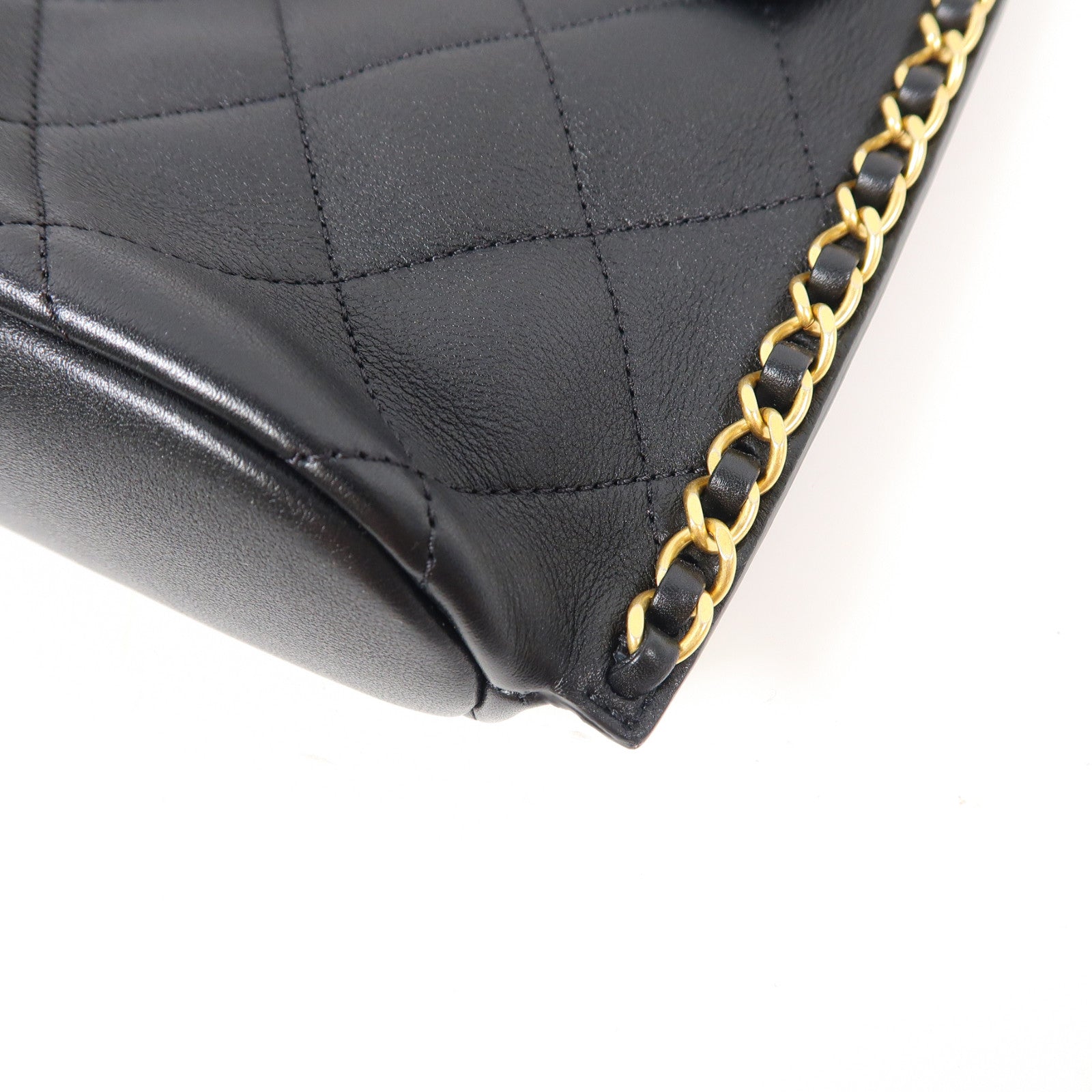 CHANEL 菱格牛皮皮革Chain Shoulder金扣鏈帶肩背袋黑色