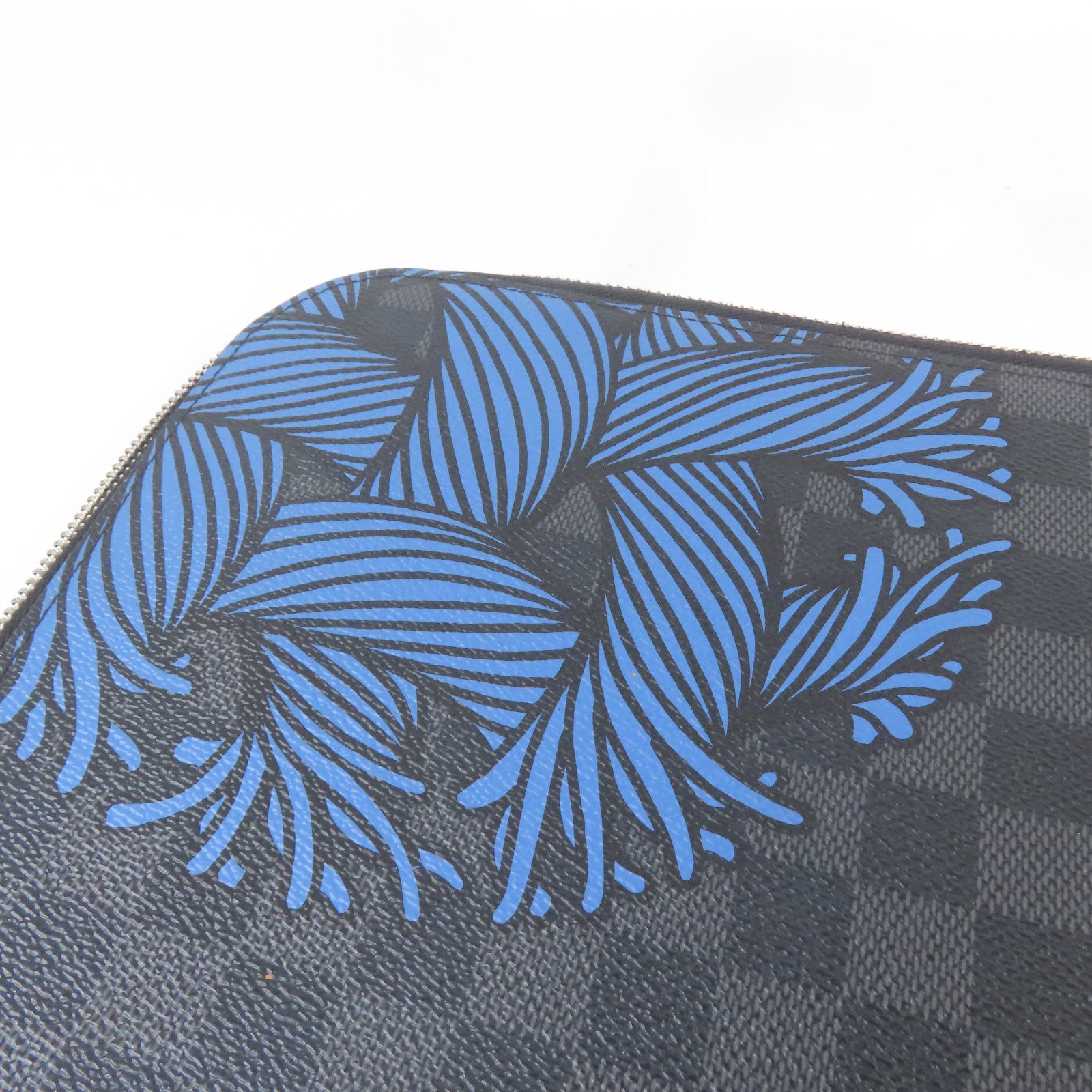 LOUIS VUITTON Damier Graphite Pochette Jour GM銀扣手拿包黑色/藍色