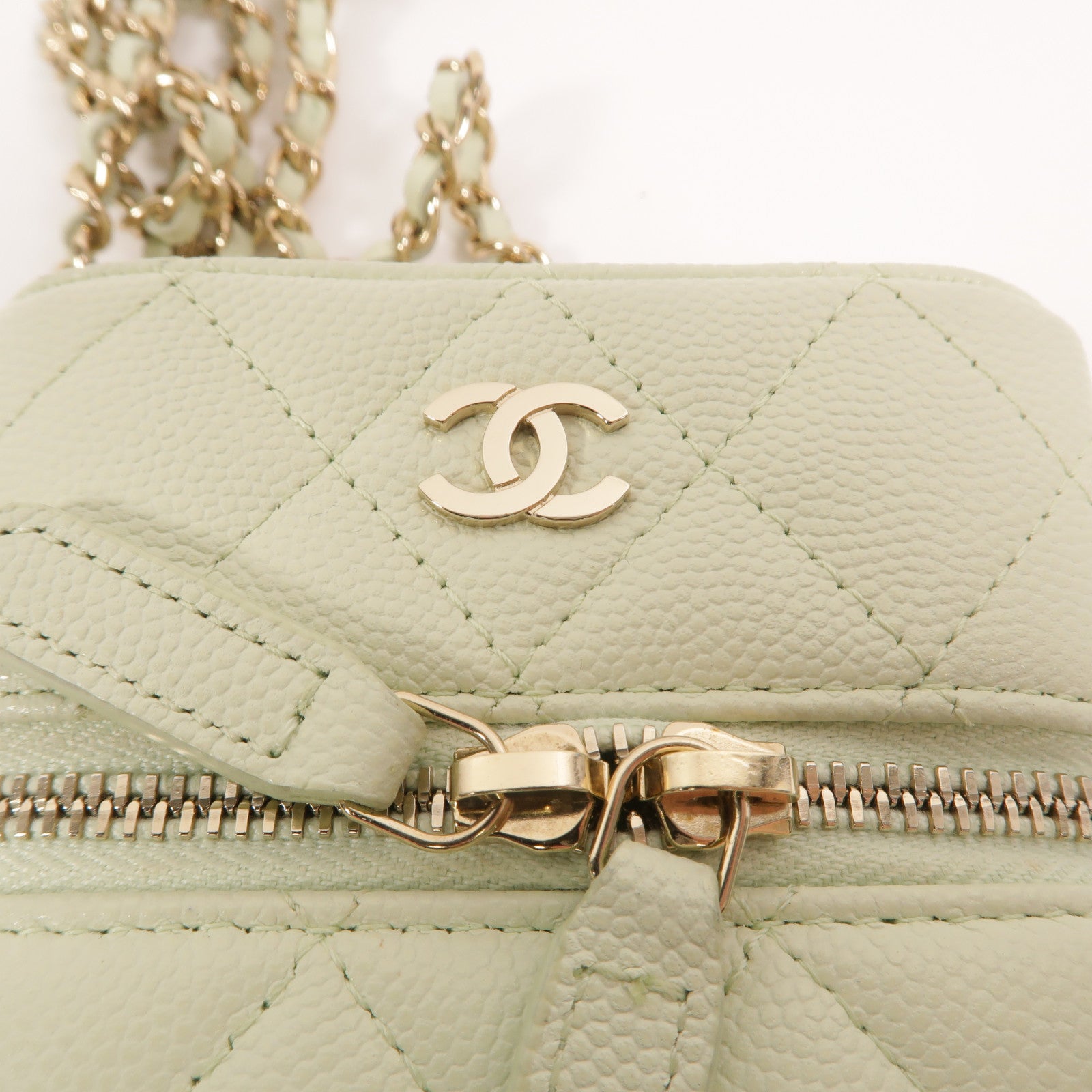 CHANEL 牛皮皮革Vanity Phone Case鏈帶肩背袋