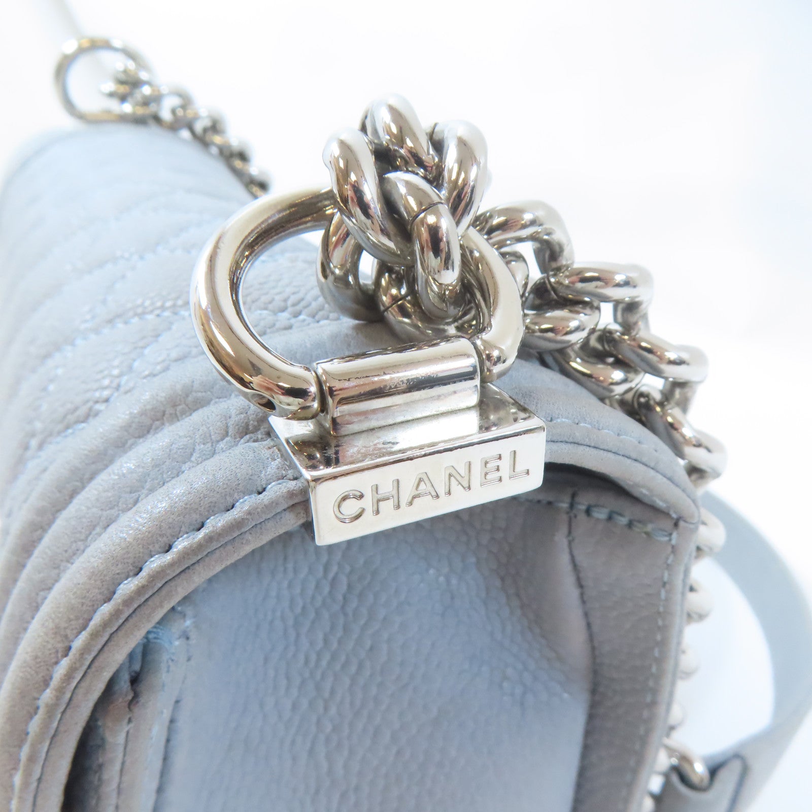 CHANEL 【激減優惠】菱格牛皮皮革Boy 25銀扣鏈帶肩背袋灰色