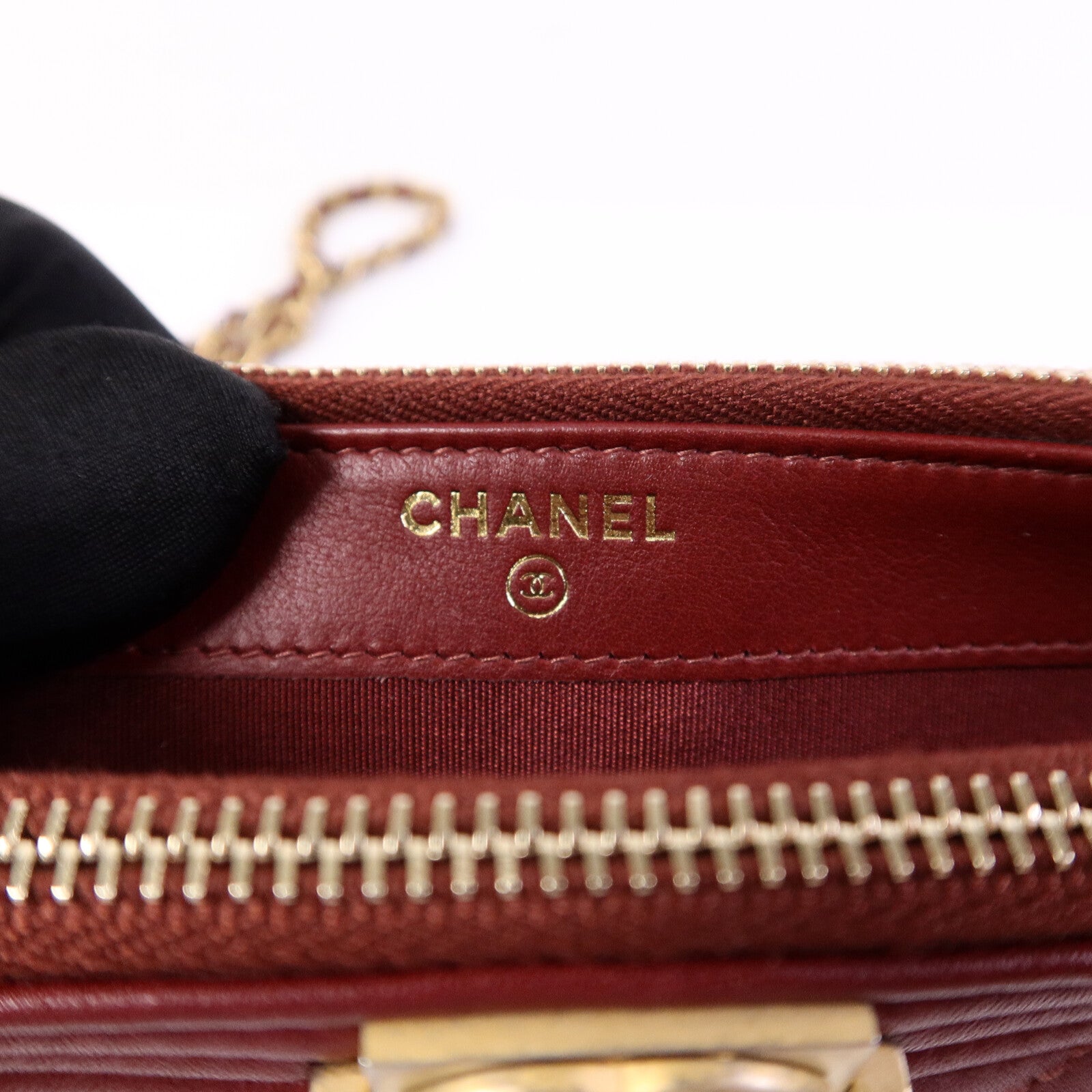 CHANEL 羊皮皮革Boy Ctutch With Chain鏈帶肩背袋
