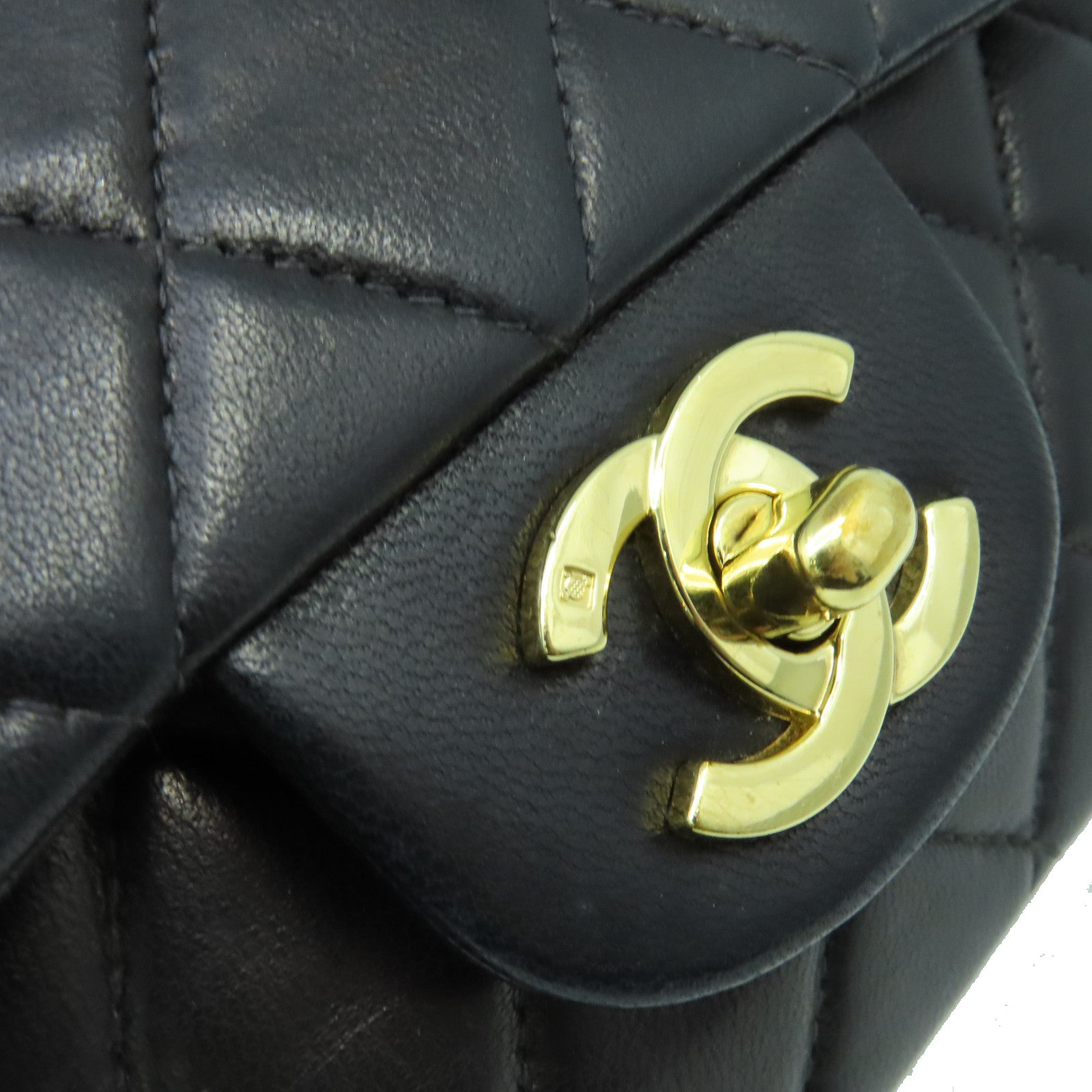 CHANEL 【激減優惠】菱格羊皮皮革Classic Flap Jumbo Chain Shoulder Bag銀扣鏈帶肩背袋黑色