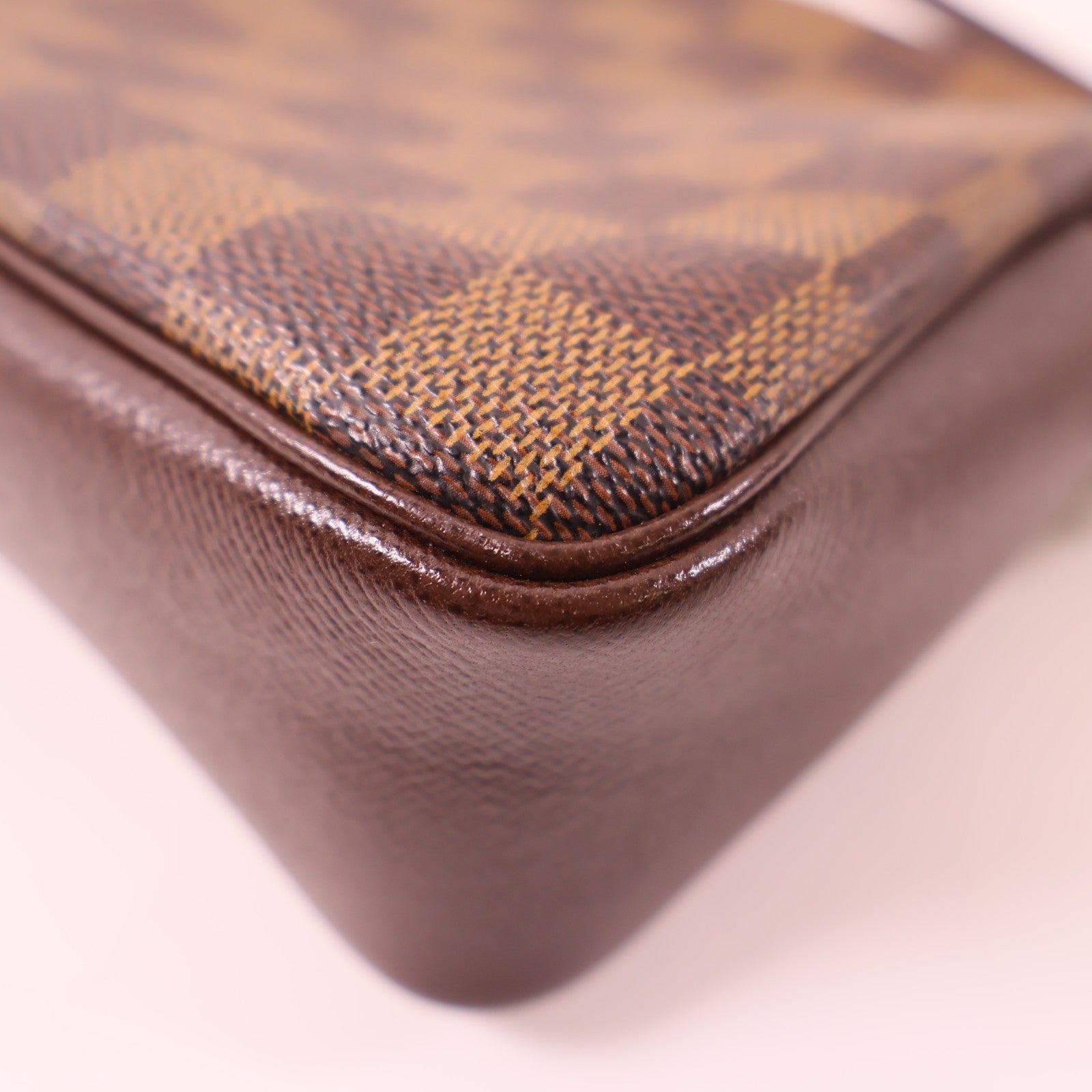 LOUIS VUITTON Damier Trousse Makeup Accessory Pouch金扣手挽袋棕色