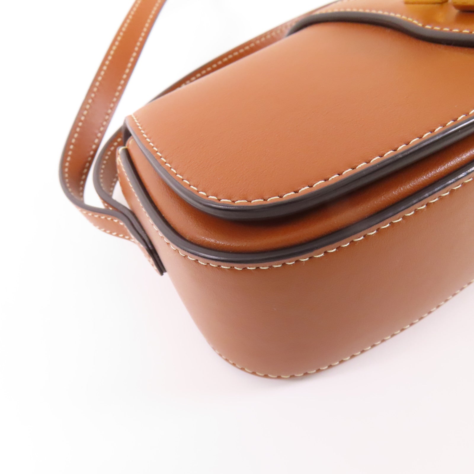 CELINE 牛皮皮革Tabou Clutch on Strap金扣手挽肩背兩用袋