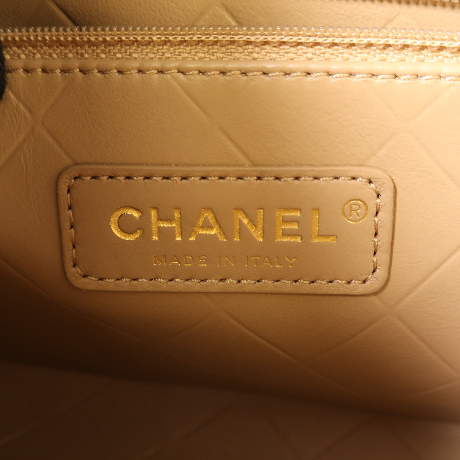 CHANEL 牛皮皮革Chain Shoulder Bag金扣鏈帶肩背袋淺啡色