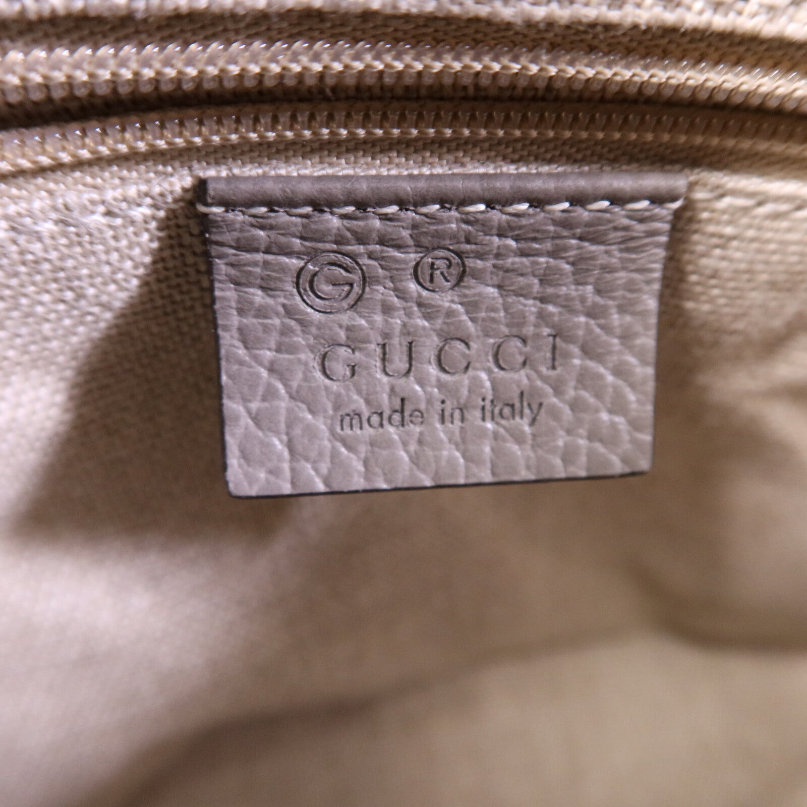 GUCCI 牛皮皮革Interlocking G Chain Bag金扣鏈帶肩背袋