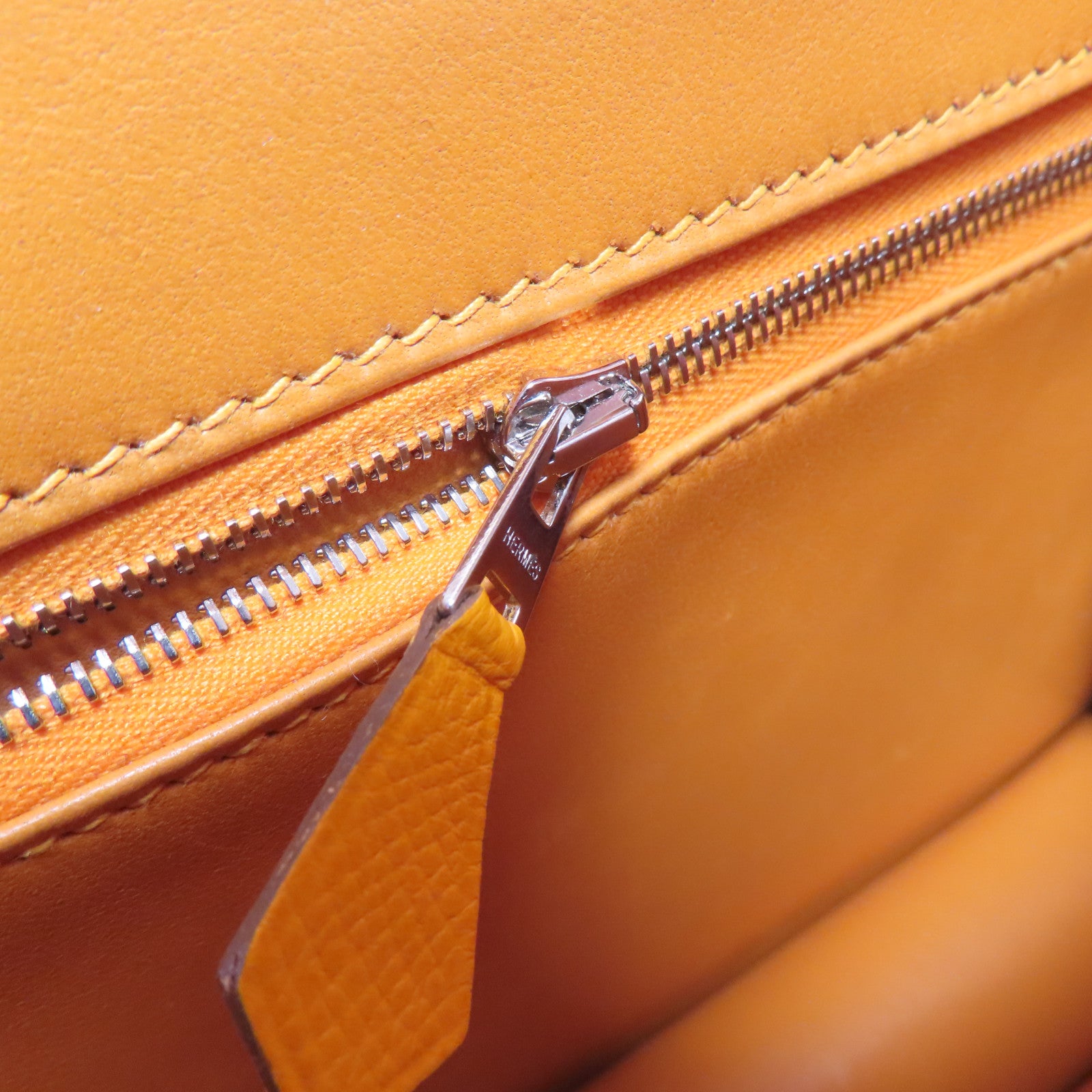 HERMES 【激減優惠】Epsom皮革Constance 24銀扣肩背袋橙色