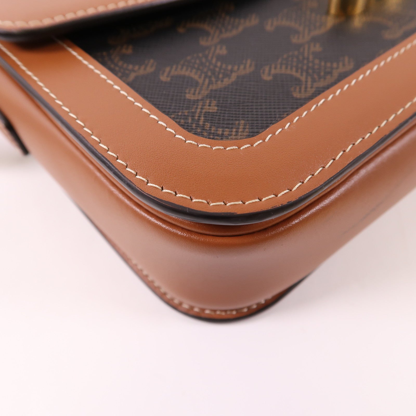 CELINE 塗層帆布Classique Triomphe Bag金扣肩背袋