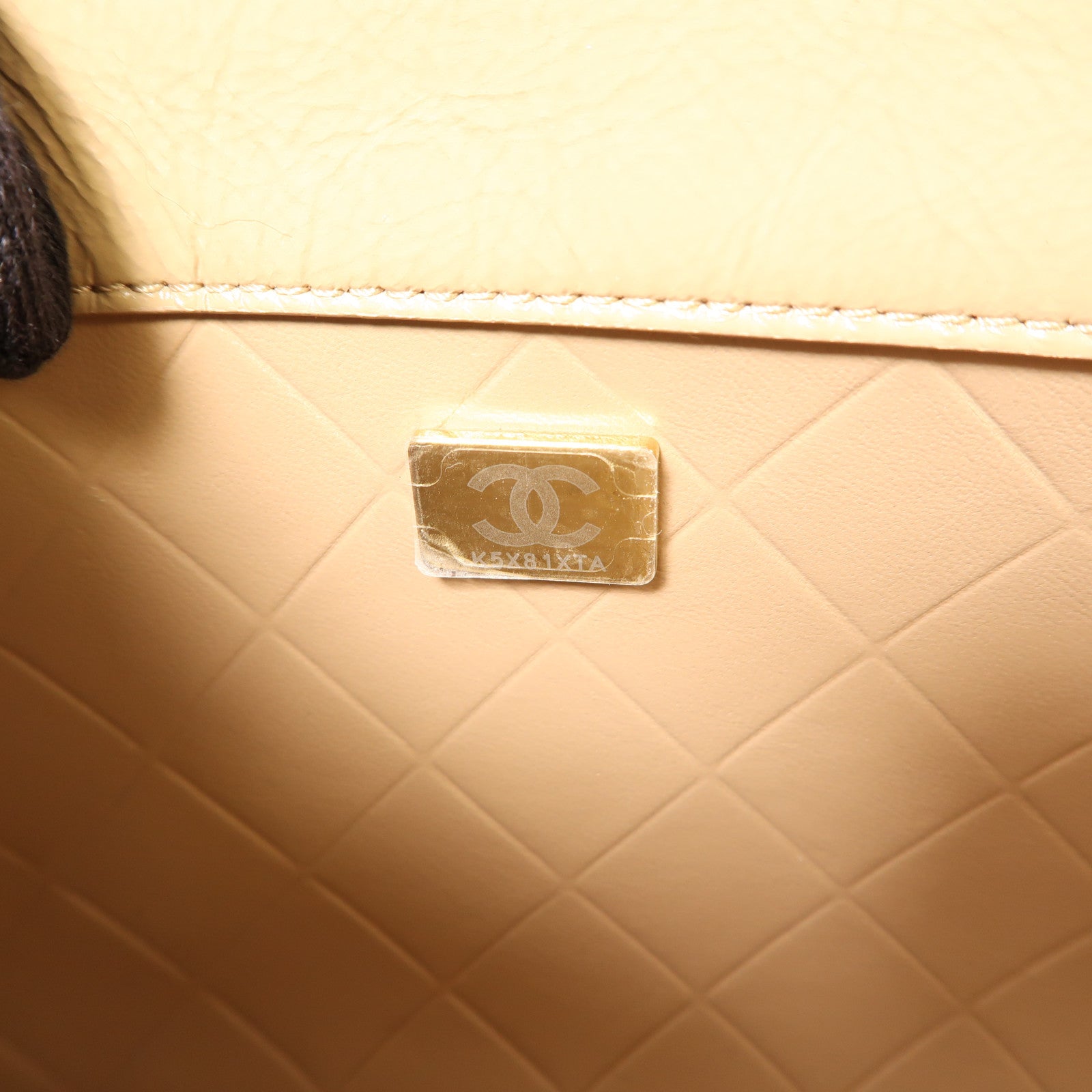 CHANEL 牛皮皮革Chain Shoulder Bag金扣鏈帶肩背袋淺啡色