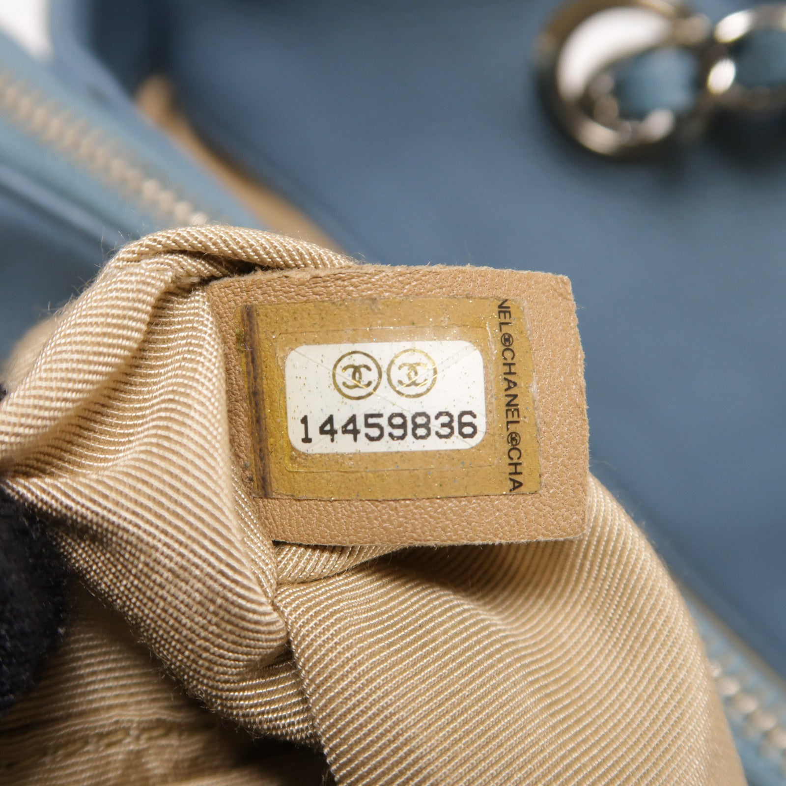 CHANEL 牛皮皮革Shoulder Bag銀扣鏈帶肩背袋