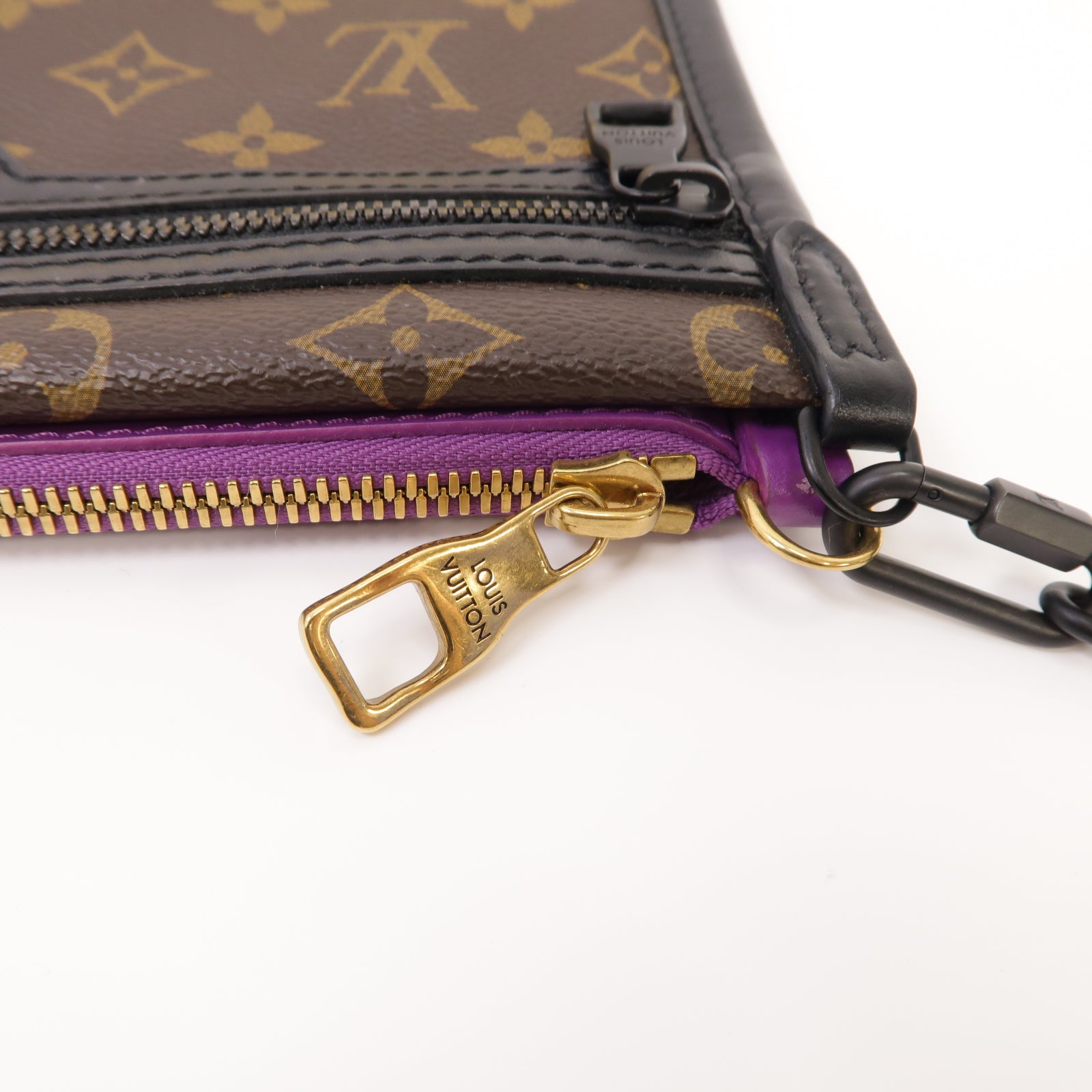 LOUIS VUITTON Monogram Flat Messenger Bag金扣肩背袋棕色/紫色