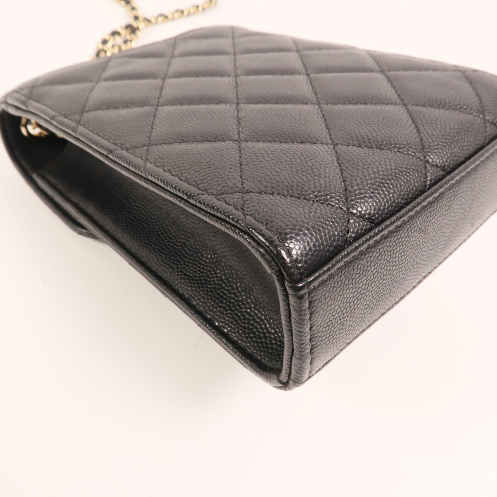 CHANEL 【激減優惠】牛皮皮革Phone Bag金扣鏈帶肩背袋
