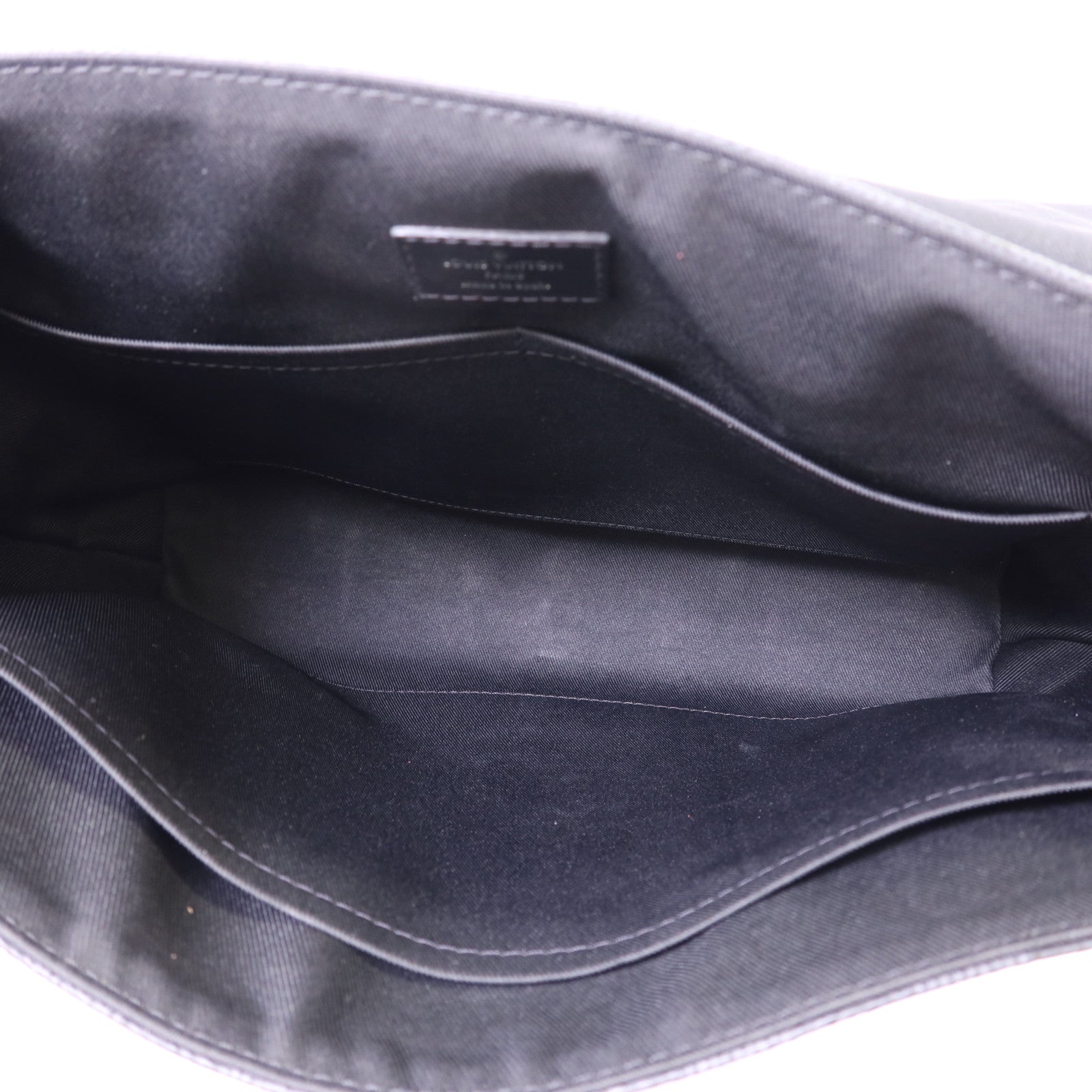 LOUIS VUITTON Damier Graphite District MM銀扣肩背袋