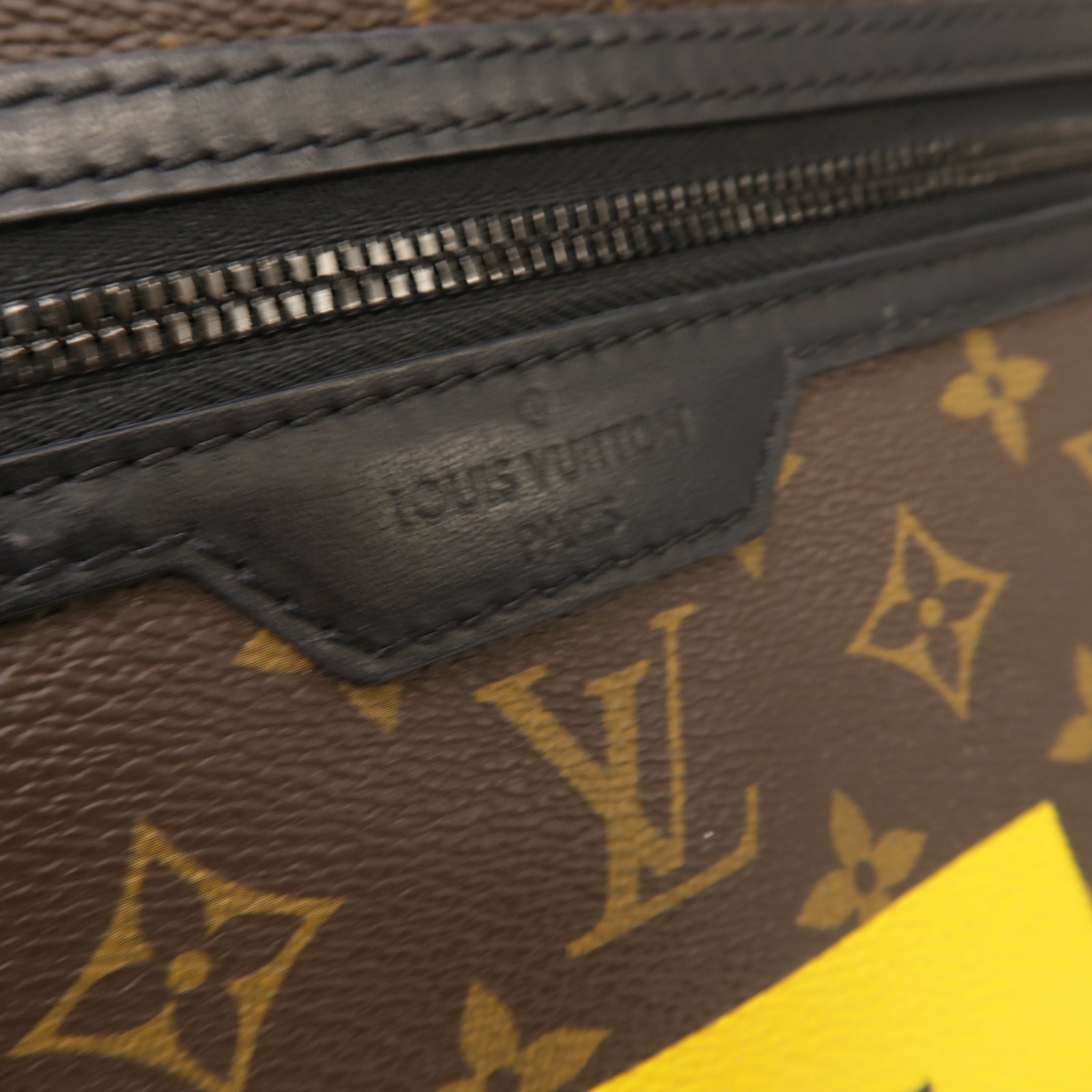 LOUIS VUITTON Monogram Flat Messenger Bag金扣肩背袋棕色/紫色