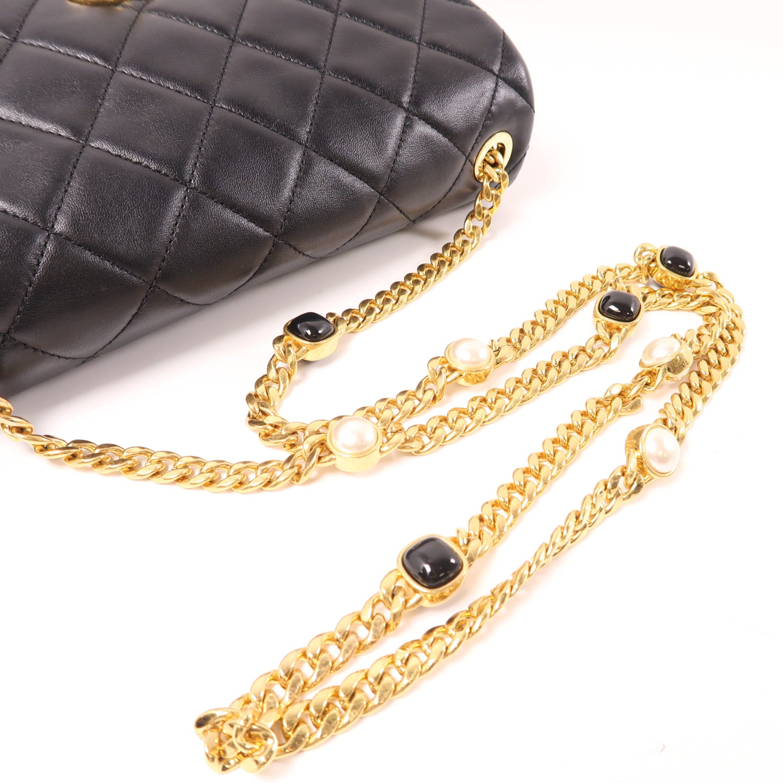CHANEL 羊皮皮革Chain Shoulder金扣鏈帶肩背袋黑色