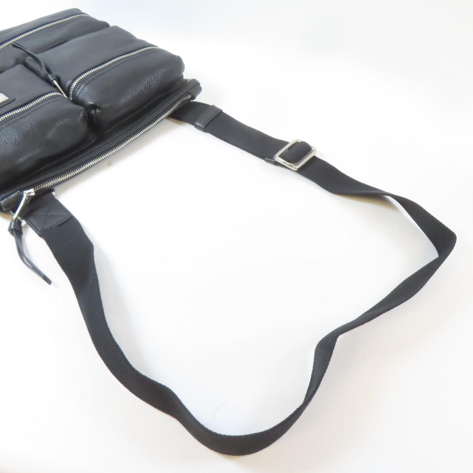D&G 牛皮皮革Shoulder Bag銀扣肩背袋黑色