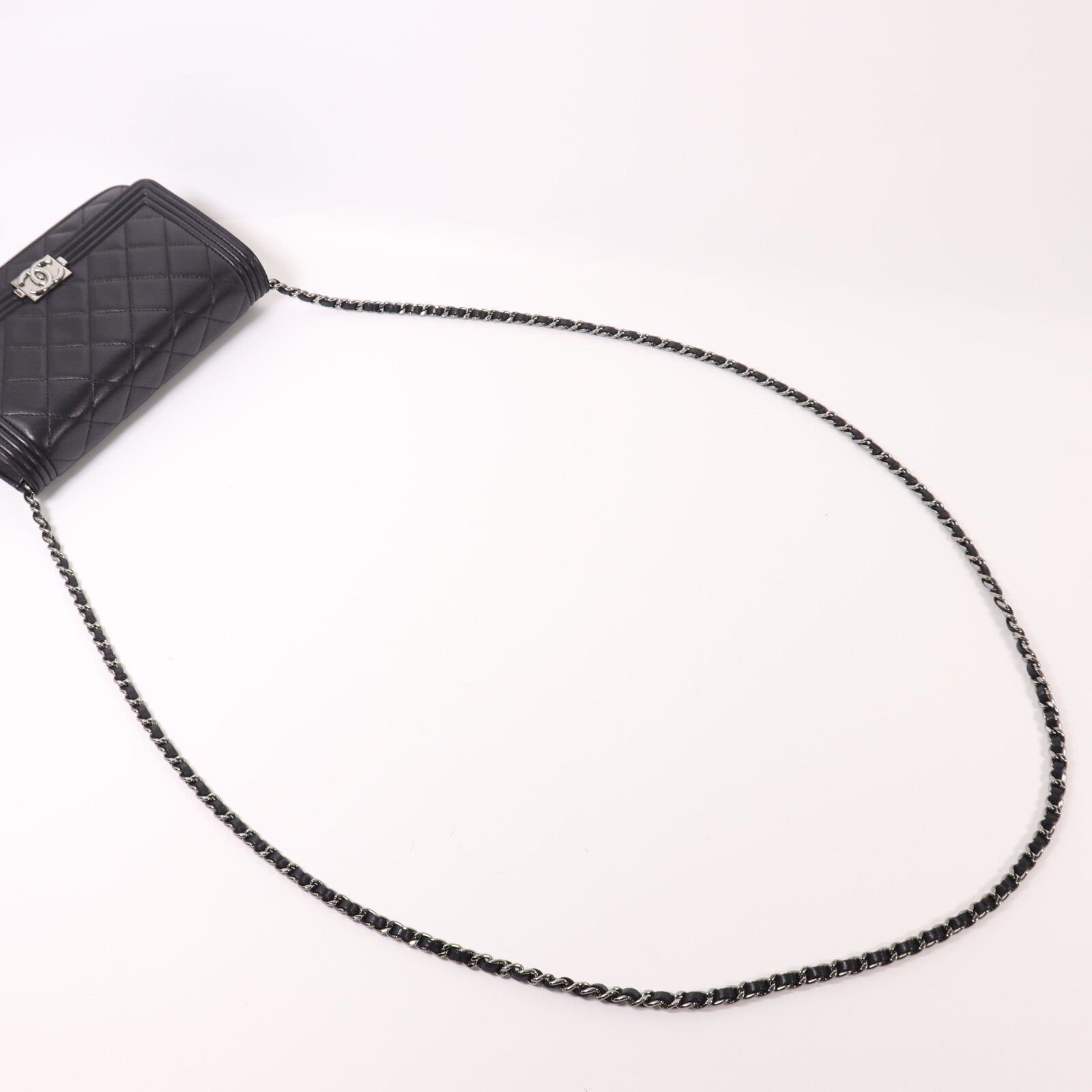 CHANEL 羊皮皮革Boy Wallet On Chain銀扣鏈帶肩背袋
