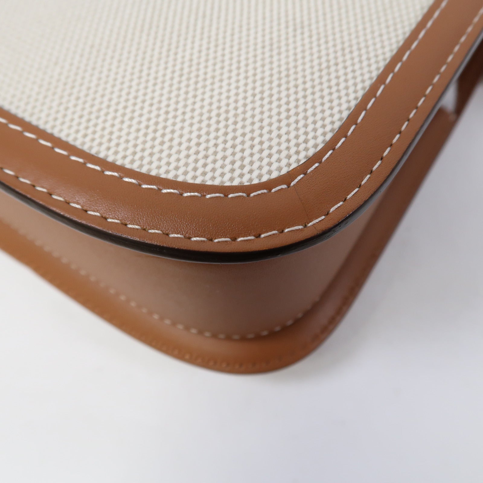 Delvaux 帆布Delvaux Lingot金扣肩背袋啡色