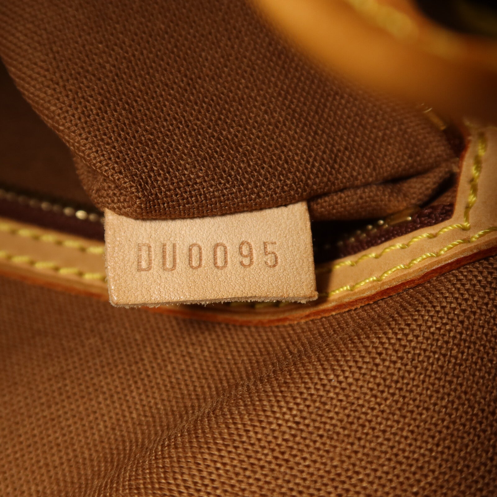 LOUIS VUITTON Monogram Batignolles Horizontal金扣肩背袋