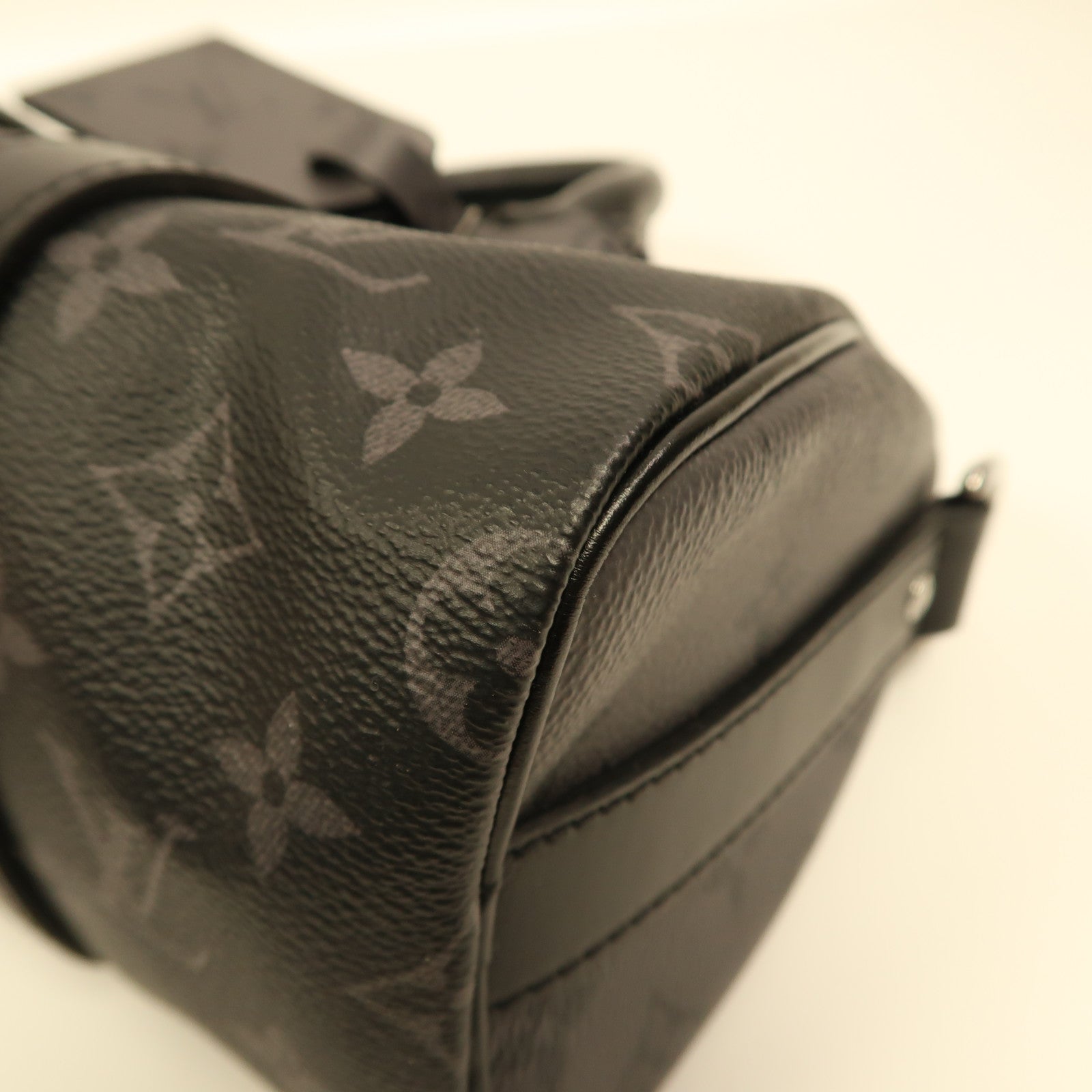 LOUIS VUITTON Monogram Eclipse Keepall Bandouliere 25銀扣手挽肩背兩用袋黑色