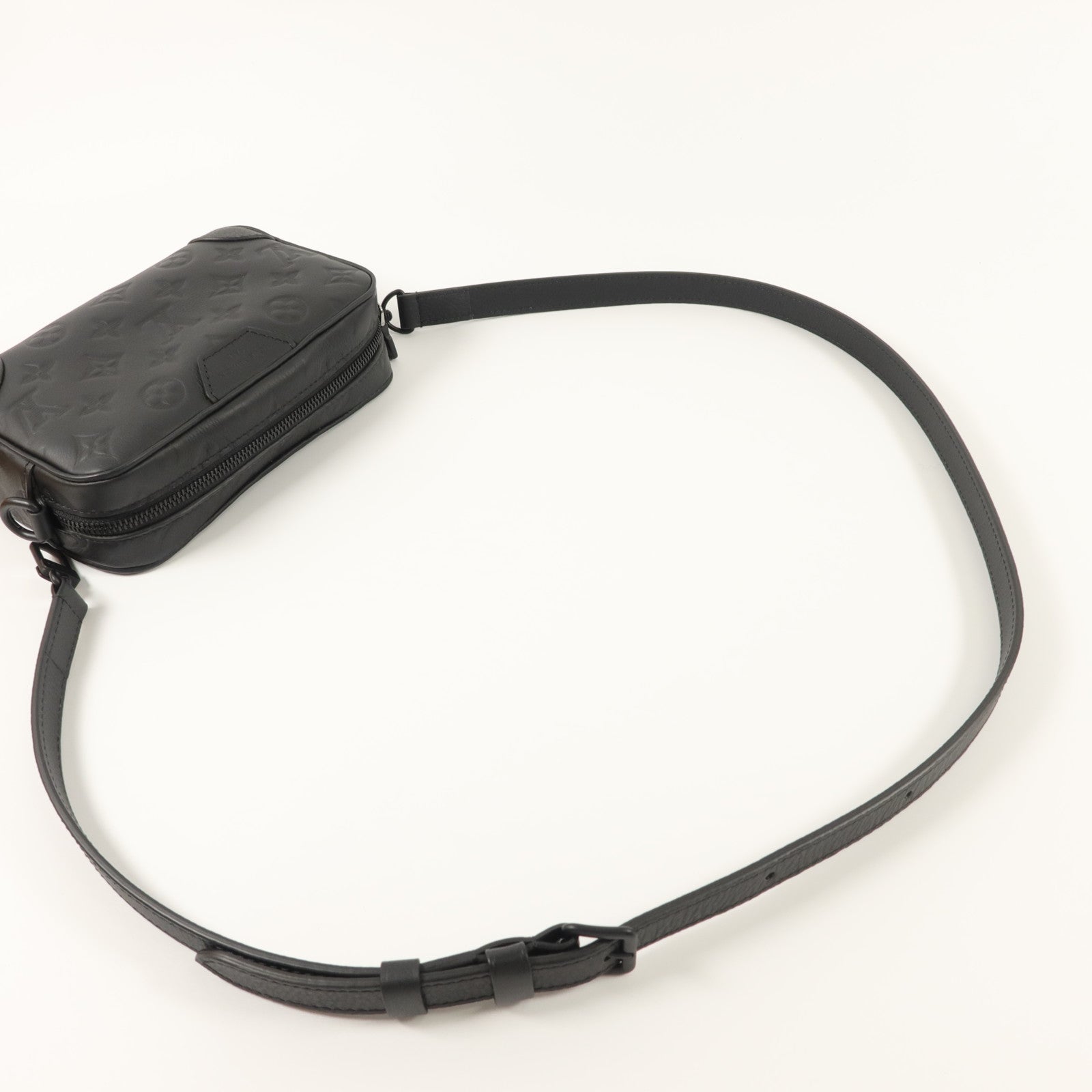 LOUIS VUITTON Monogram Shadow Trocadero Wearable Wallet肩背袋