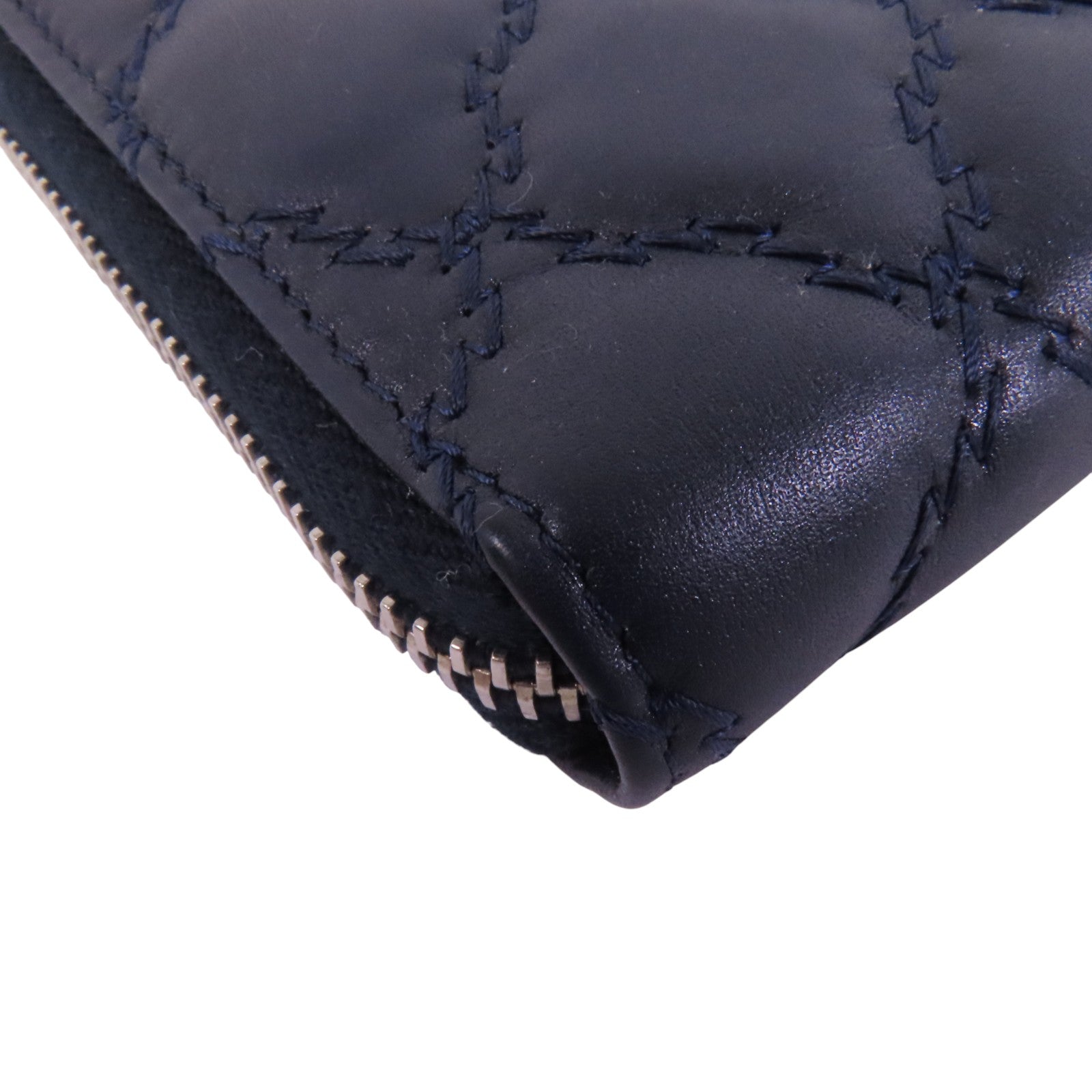 CHANEL 牛皮皮革Round Long Wallet銀扣拉鏈長錢包