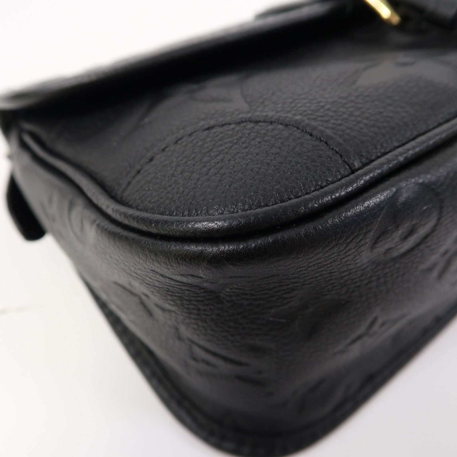 LOUIS VUITTON Monogram Empreinte Diane金扣肩背袋黑色