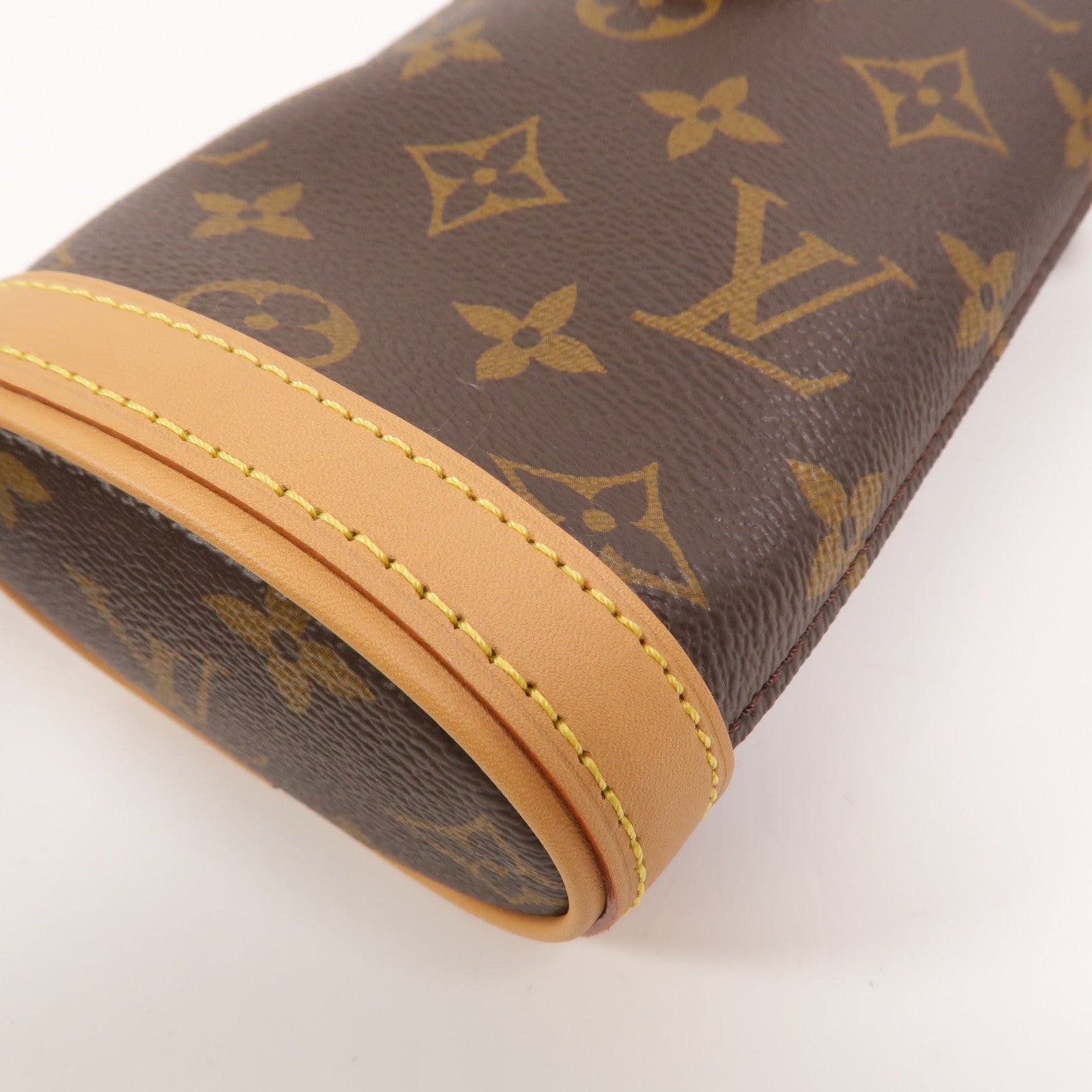 LOUIS VUITTON Monogram Fold Me Pouch肩背袋