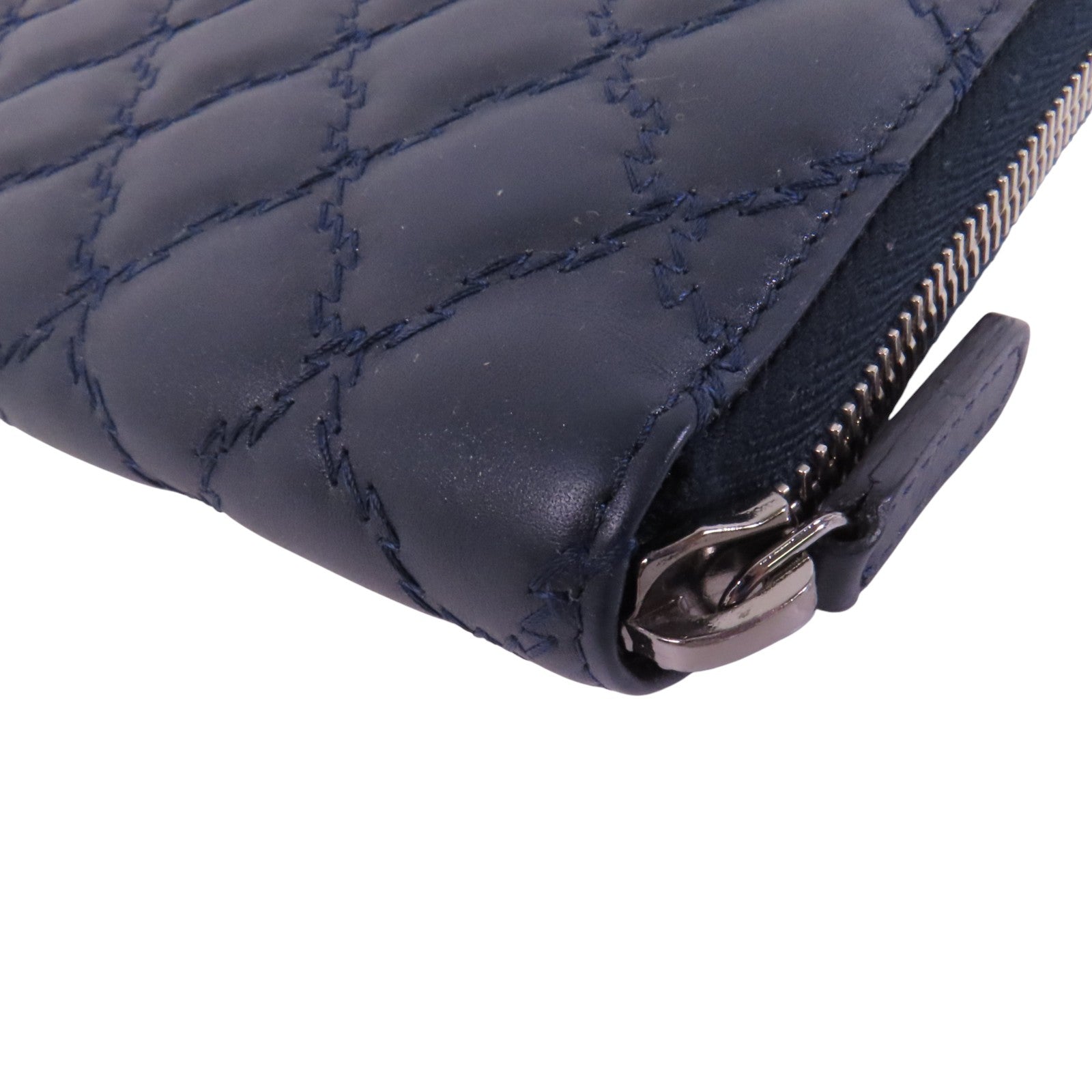 CHANEL 牛皮皮革Round Long Wallet銀扣拉鏈長錢包