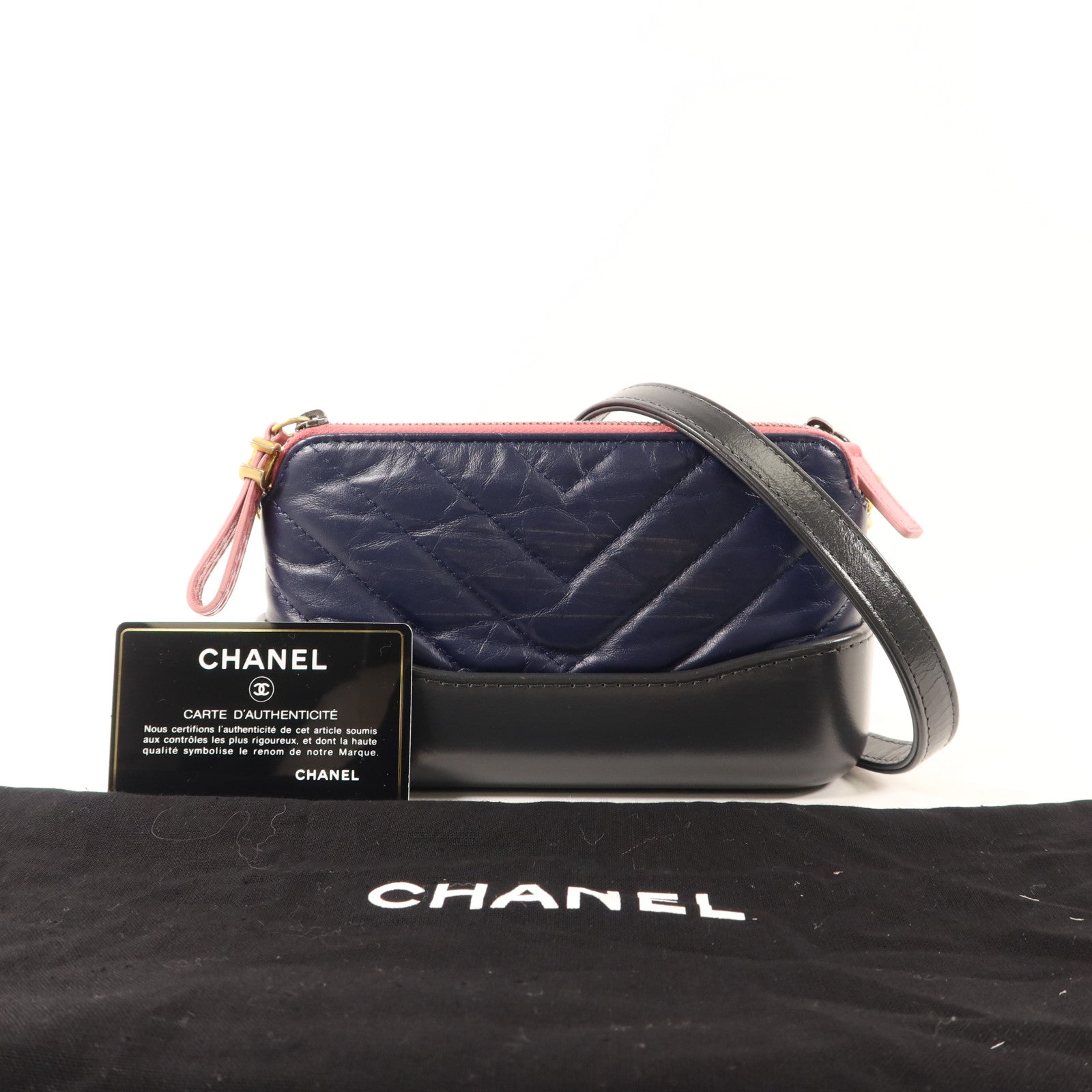 CHANEL 牛皮皮革Gabrielle Wallet On Chain鏈帶肩背袋