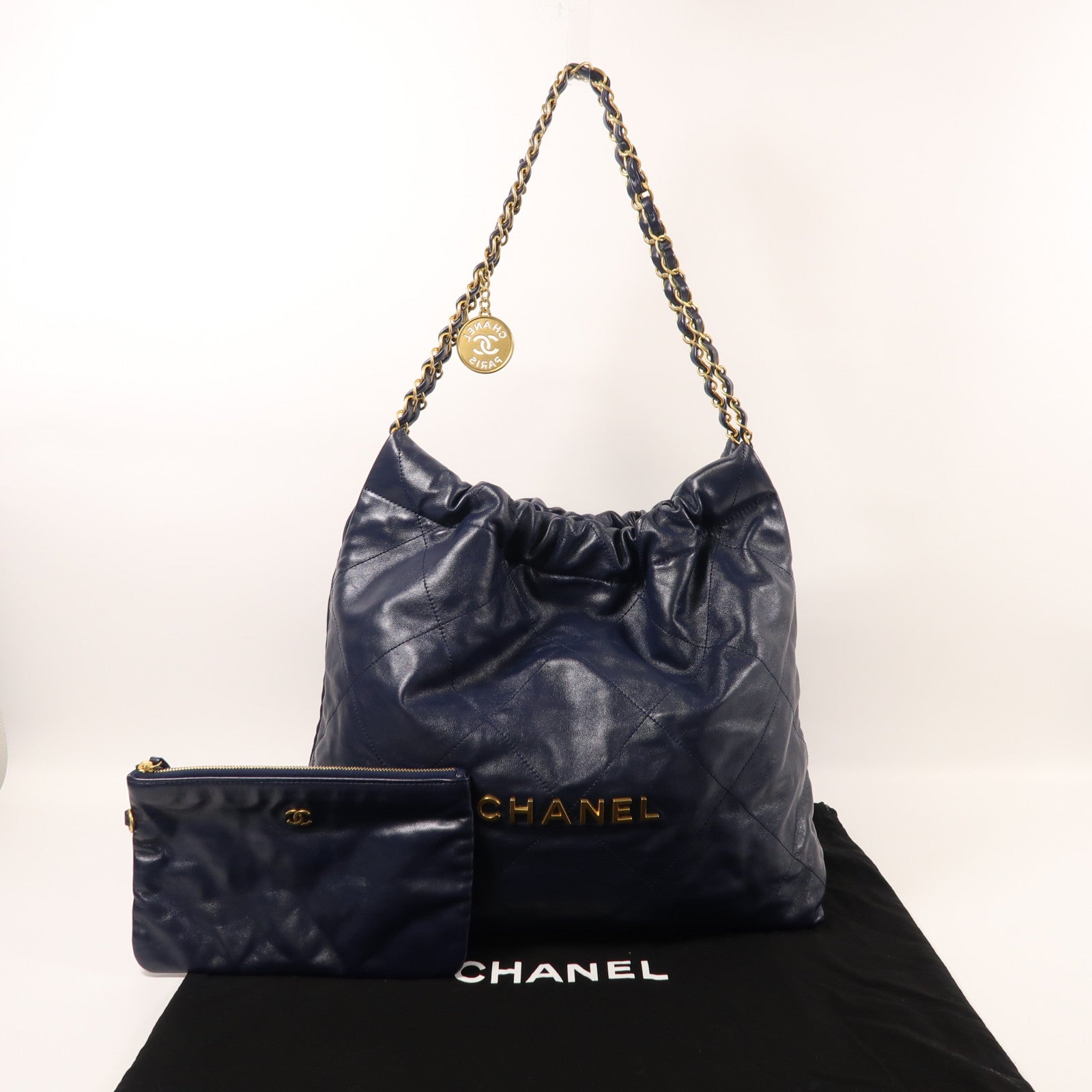 CHANEL 牛皮皮革Chanel 22 Medium金扣鏈帶手挽袋